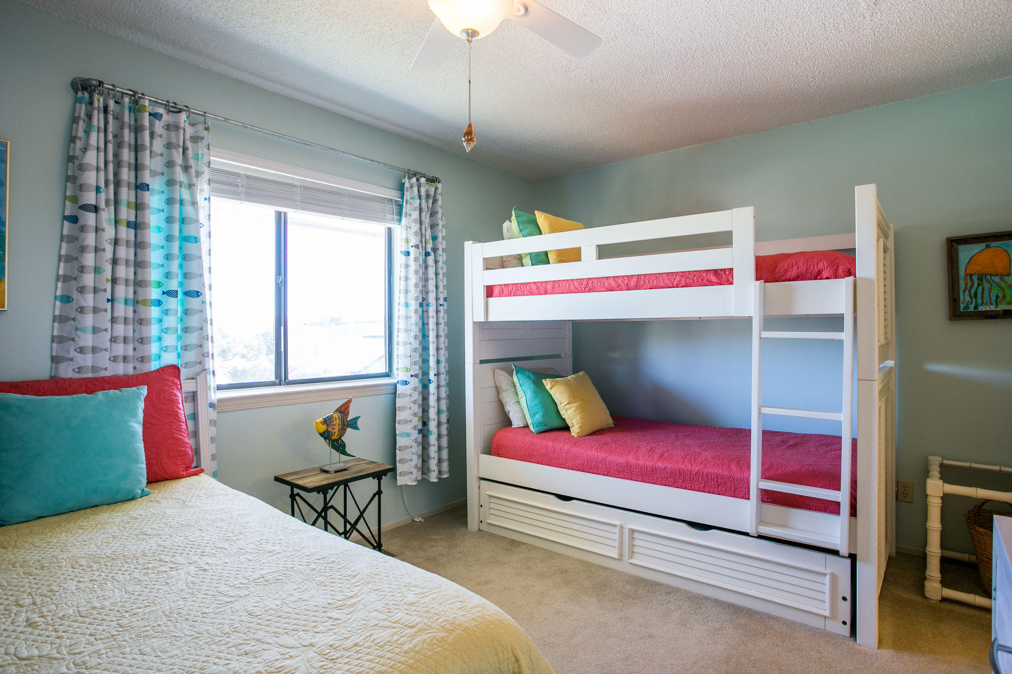 SANDPRINTS CONDO - Residential