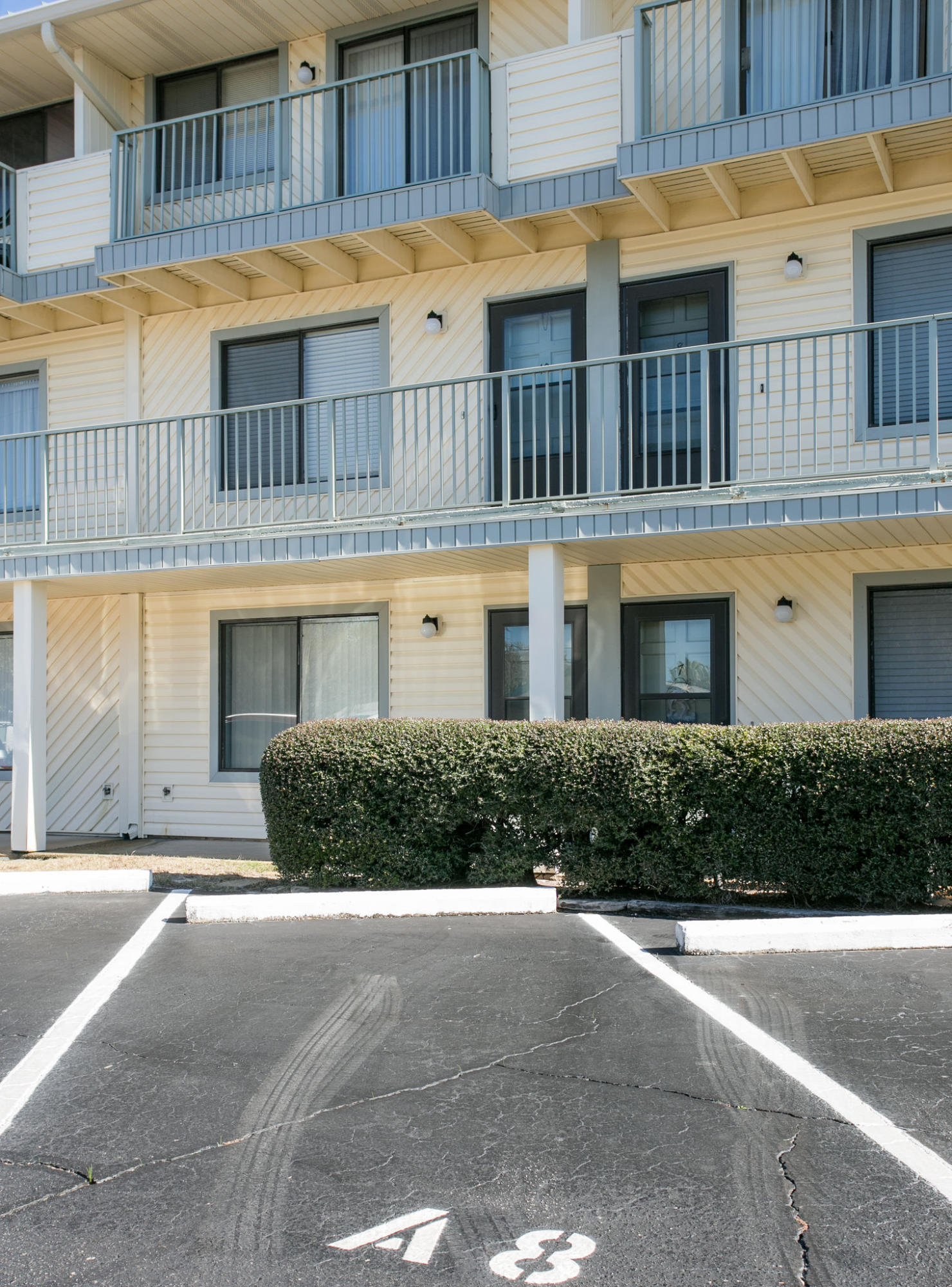 SANDPRINTS CONDO - Residential