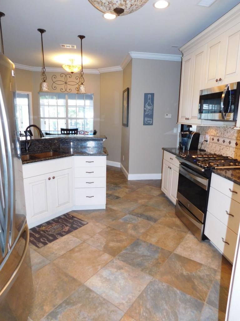 ROCKY BAYOU ESTATES 09 - Residential