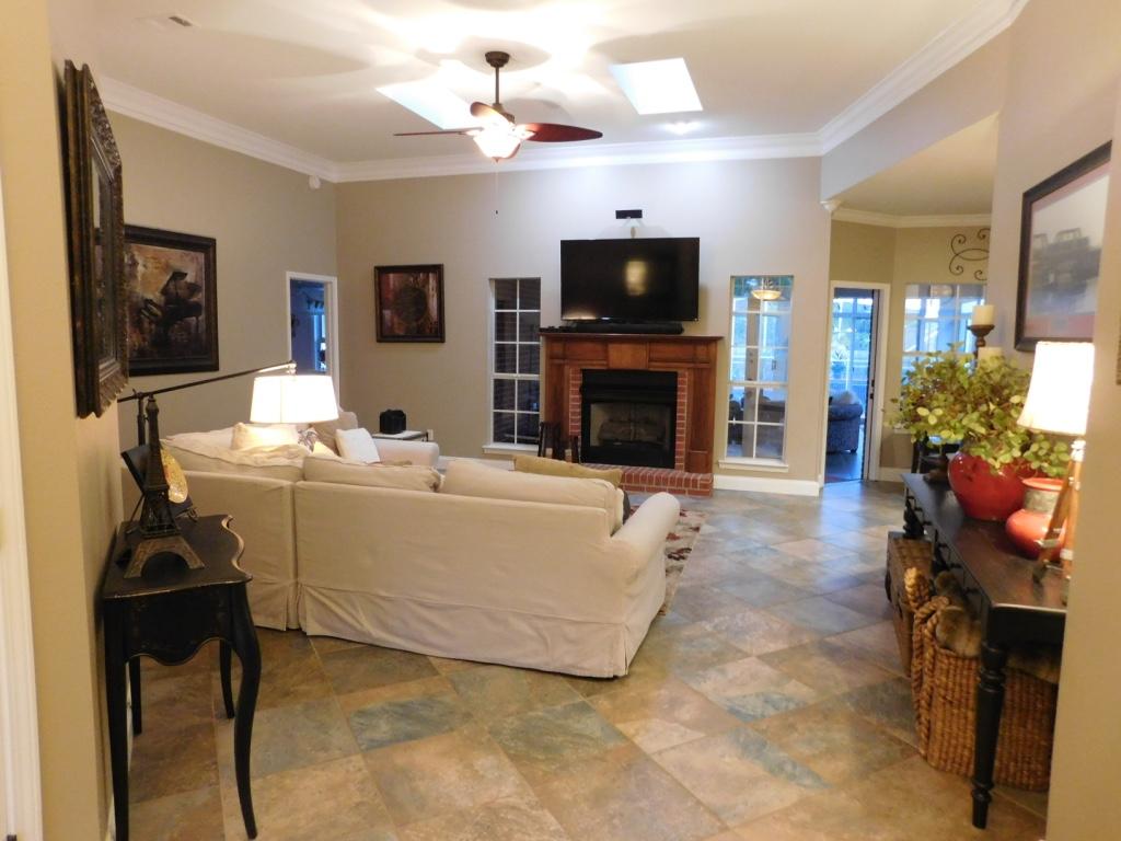 ROCKY BAYOU ESTATES 09 - Residential