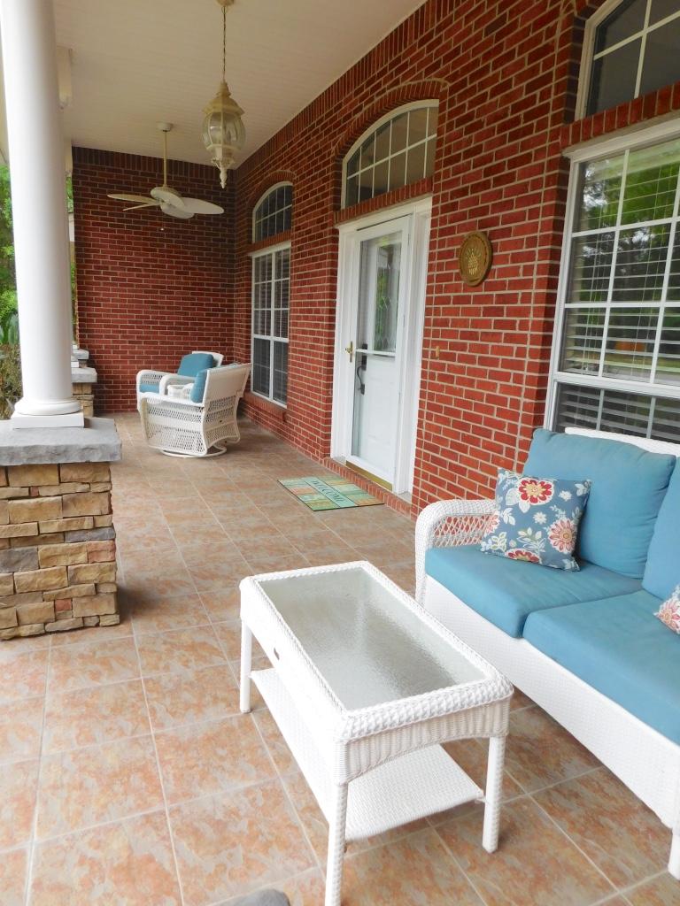 ROCKY BAYOU ESTATES 09 - Residential