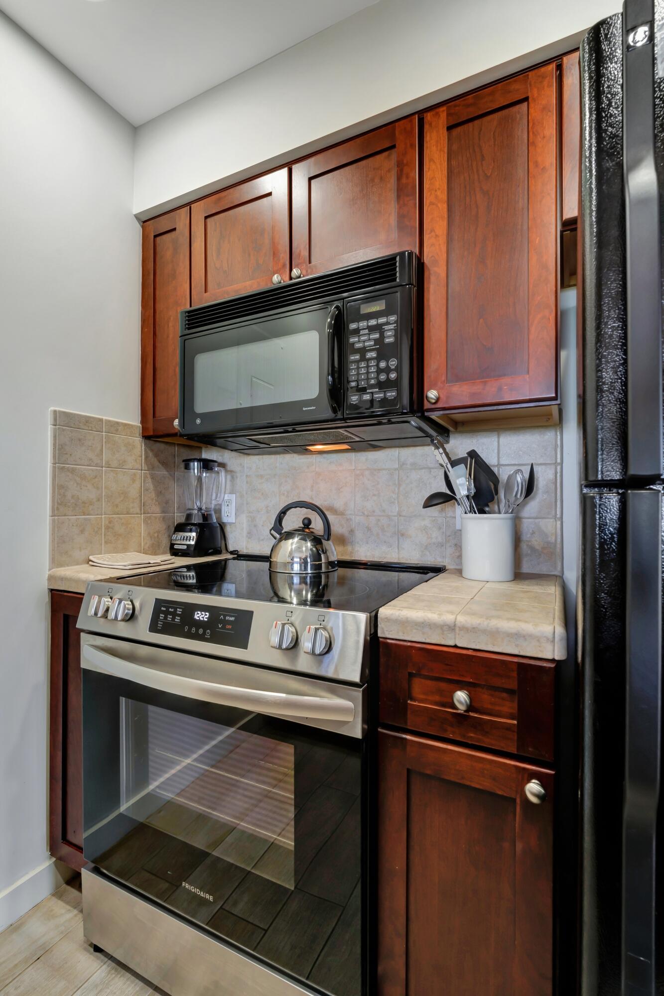 LUAU II - Residential Lease