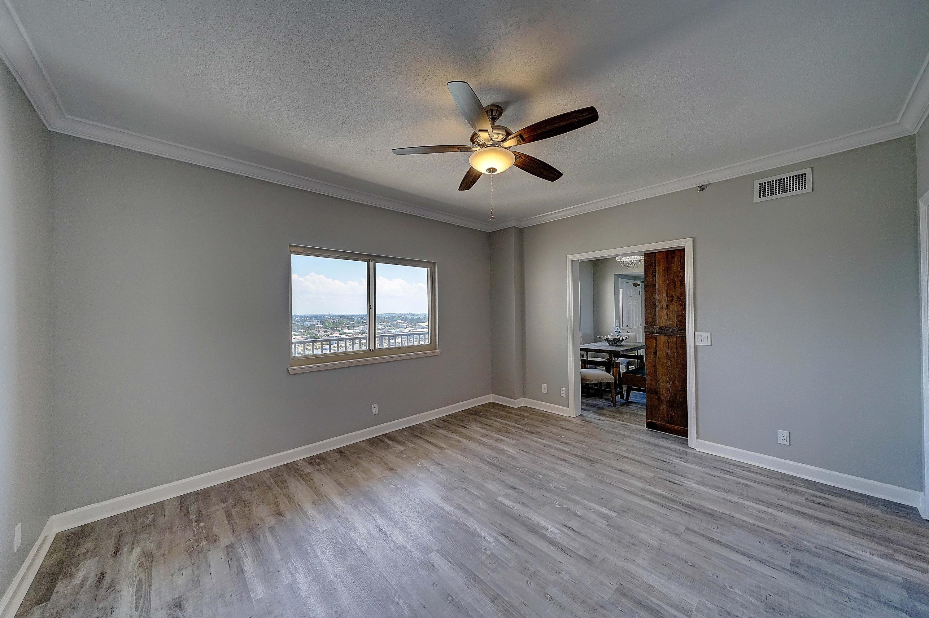 SUMMERWIND CONDOS - Residential