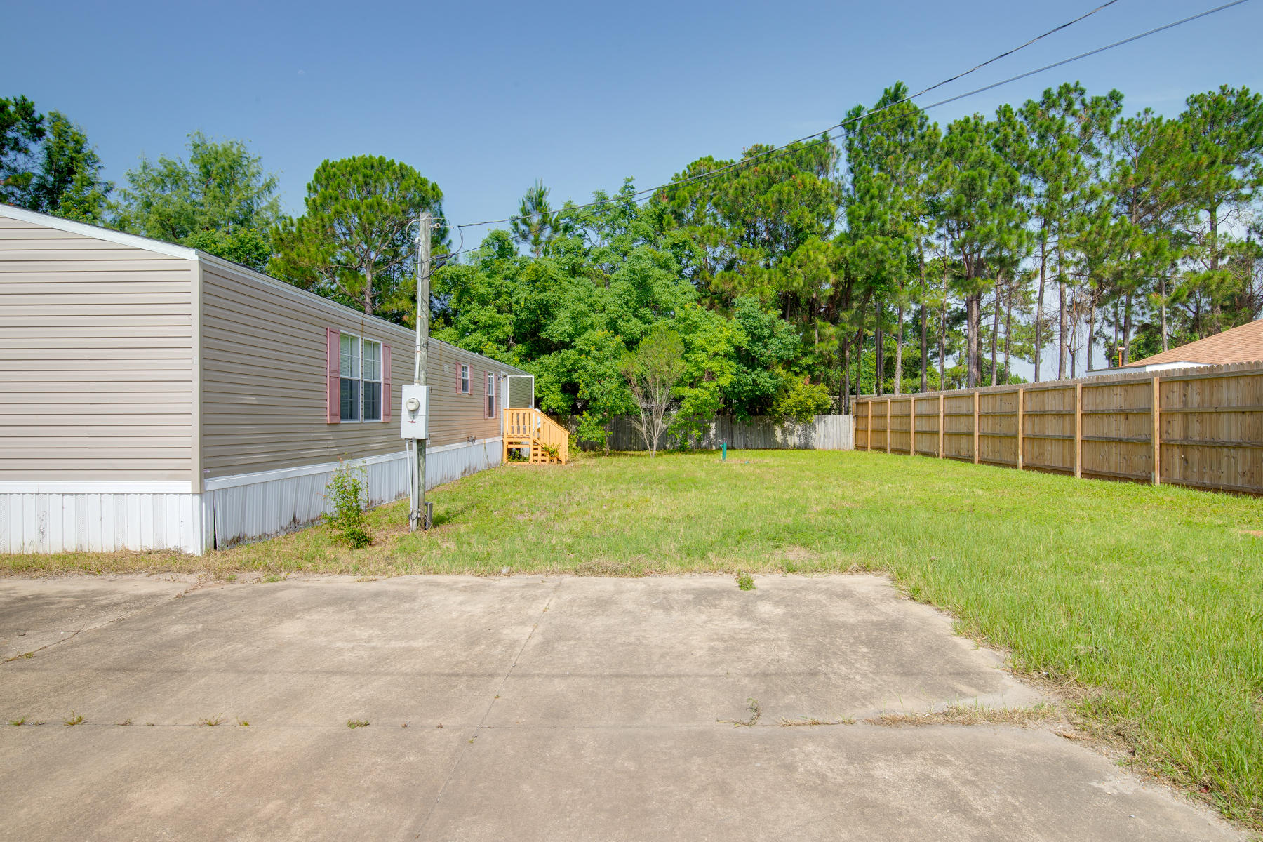 MACY LANE LOT 5 - Residential