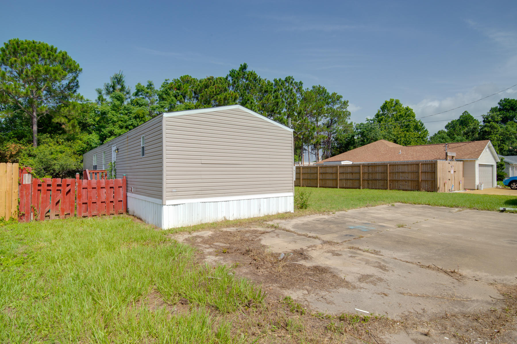 MACY LANE LOT 5 - Residential