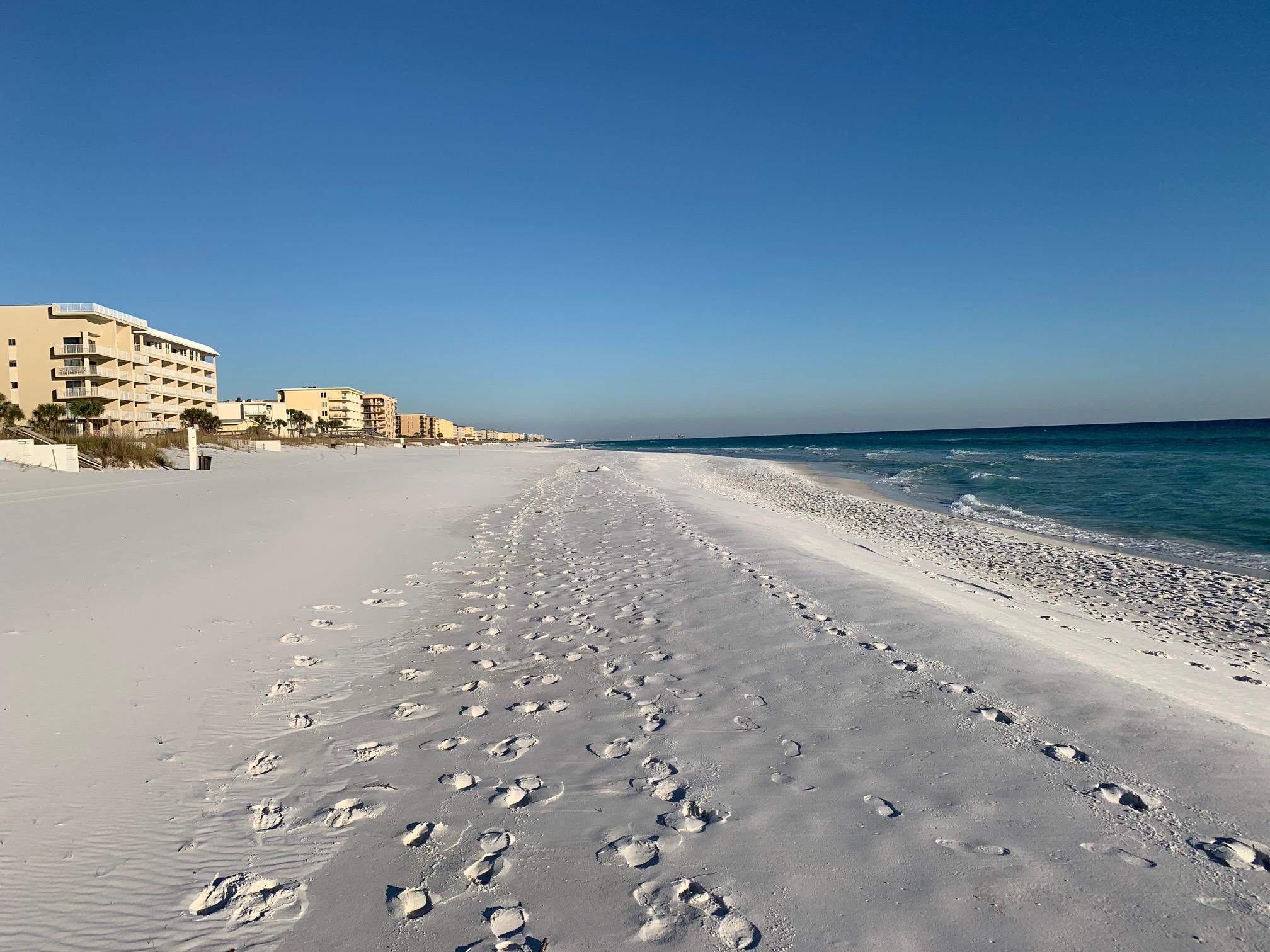 ISLAND ECHO CONDO - Residential