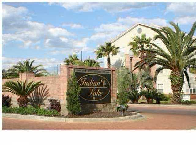 Short sale. Ground floor one bedroom, one bath condo in an excellent location convenient to everything in the heart of Destin. Indian Lake features on-site rental management, workout facility, clubhouse, and pool. Buyer to verify sq. footage, room dimensions, and all other information.