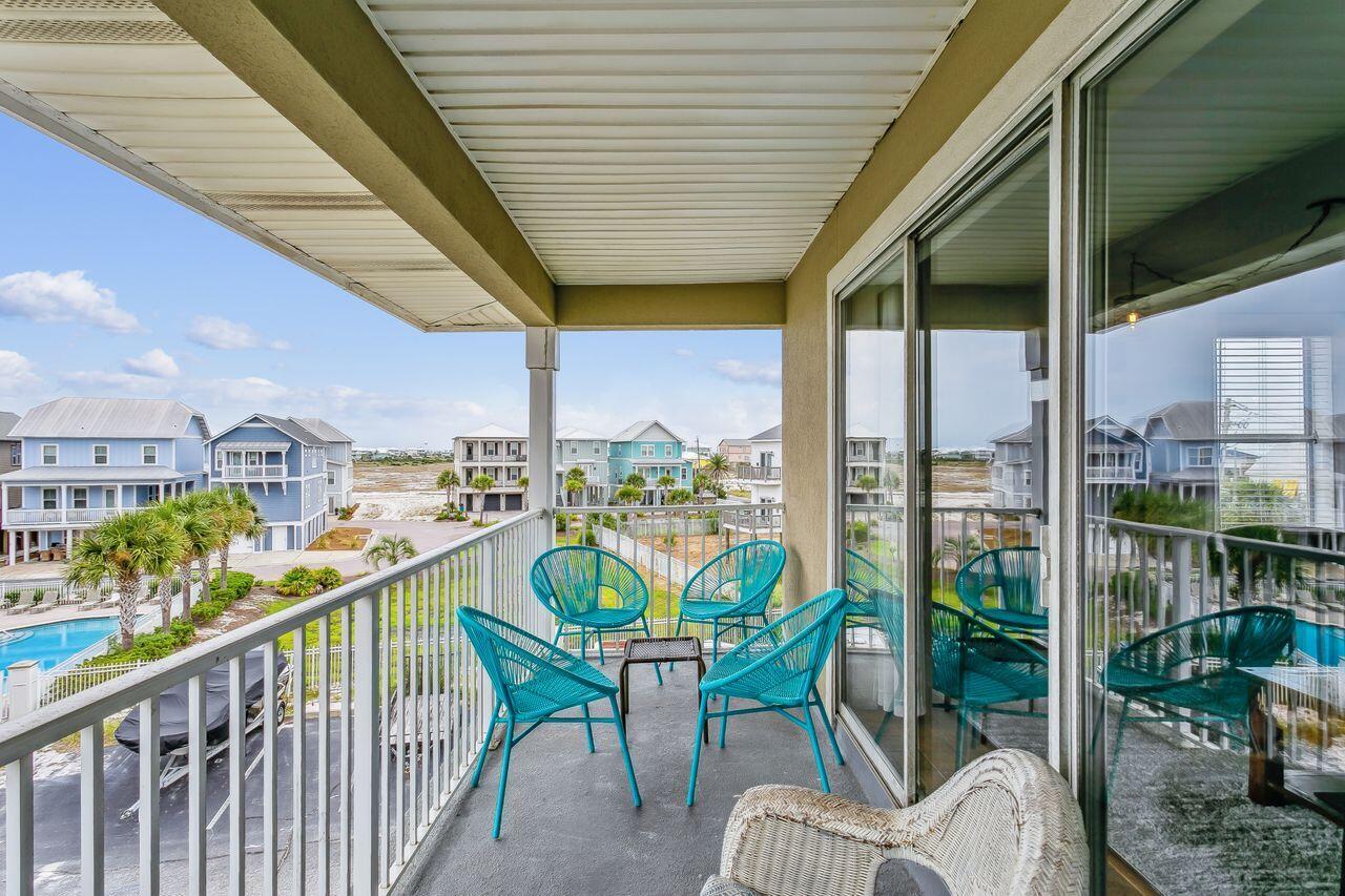 SUNSET HARBOUR VILLAS CONDO - Residential