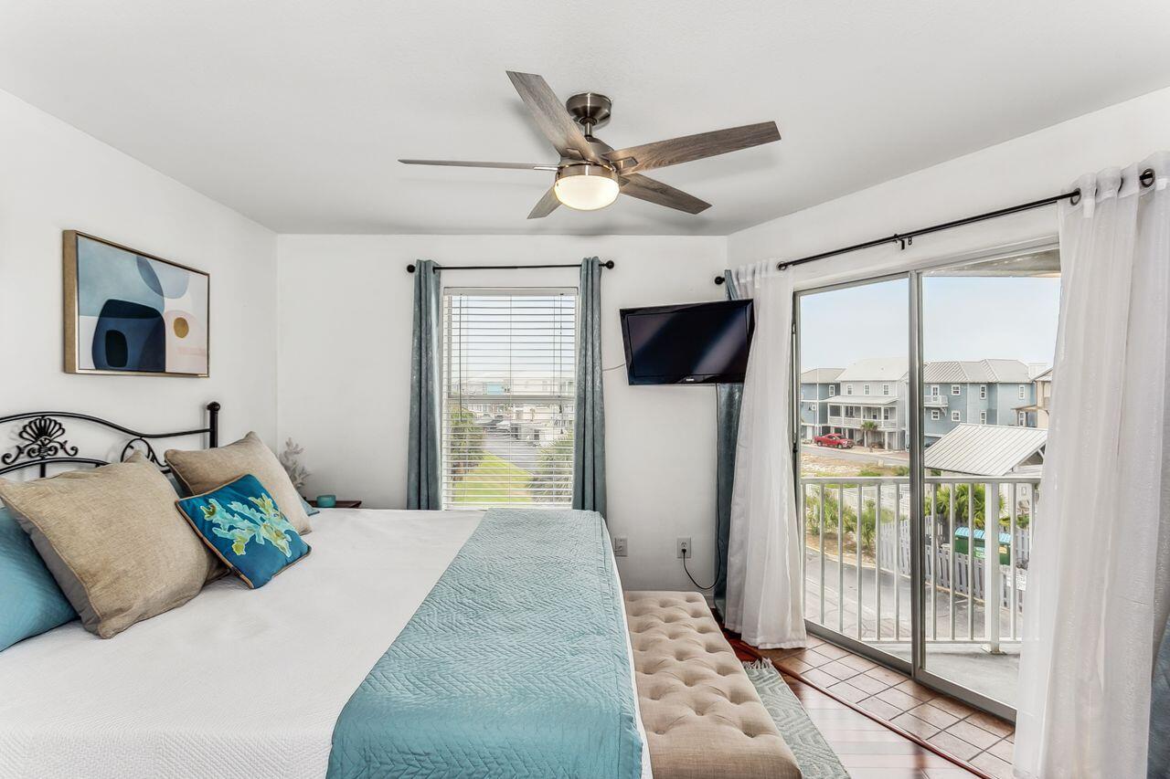SUNSET HARBOUR VILLAS CONDO - Residential