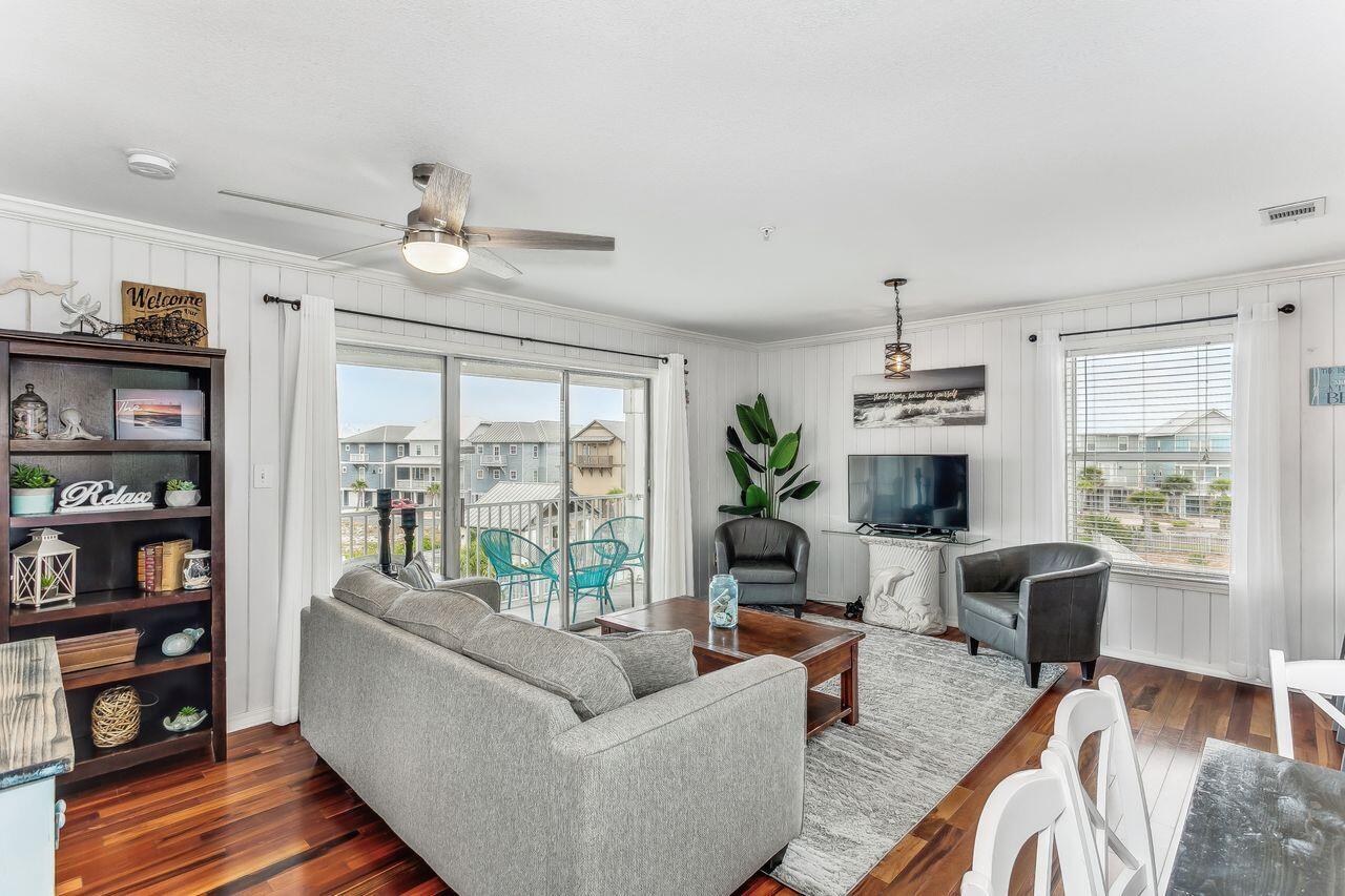 SUNSET HARBOUR VILLAS CONDO - Residential
