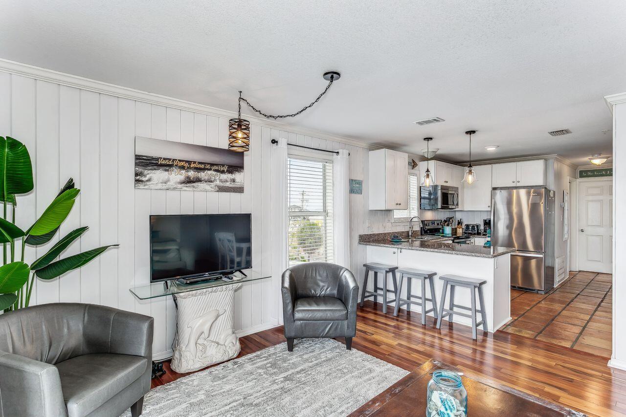 SUNSET HARBOUR VILLAS CONDO - Residential