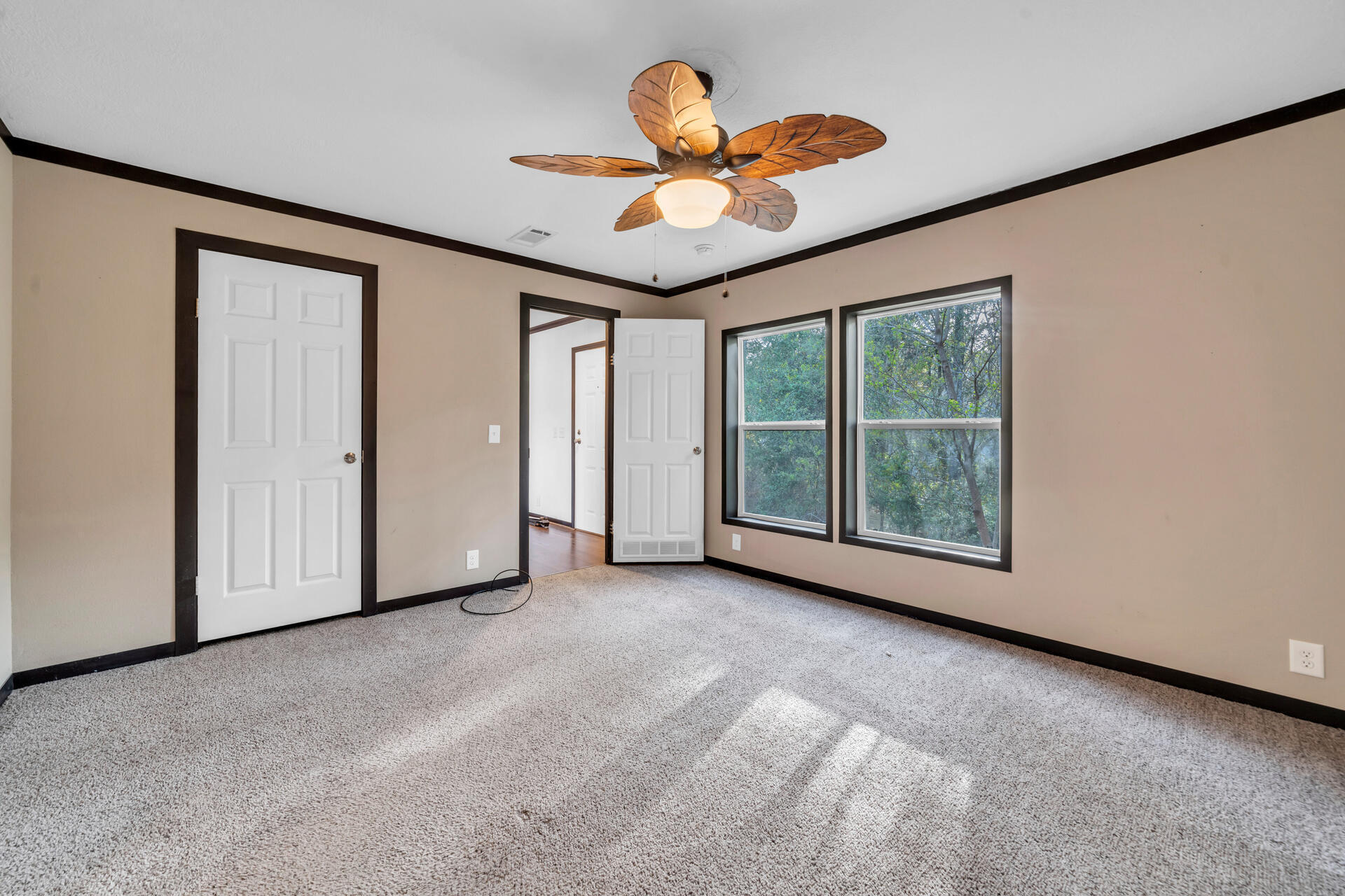 DEFUNIAK SPRINGS SOUTH ESTATES - Residential