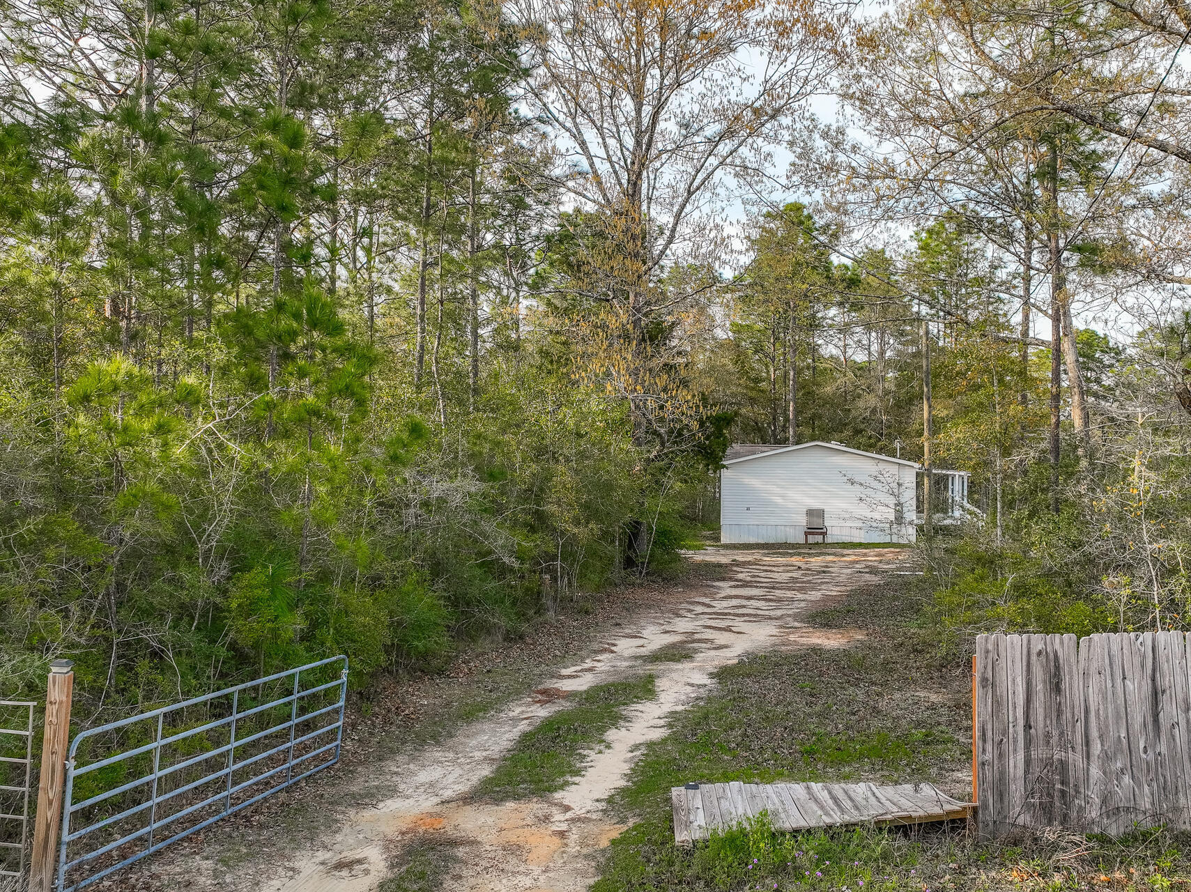 DEFUNIAK SPRINGS SOUTH ESTATES - Residential