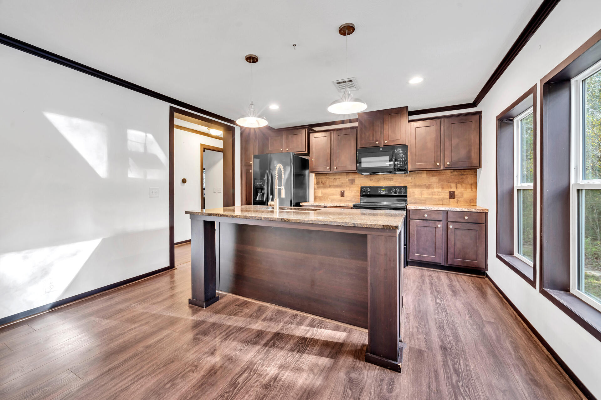 DEFUNIAK SPRINGS SOUTH ESTATES - Residential