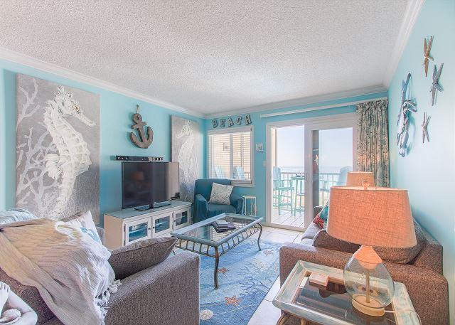 HOLIDAY SURF & RACQUET CLUB - Residential