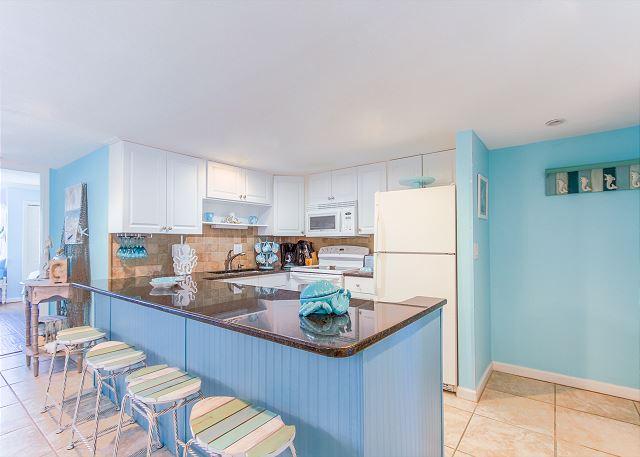 HOLIDAY SURF & RACQUET CLUB - Residential