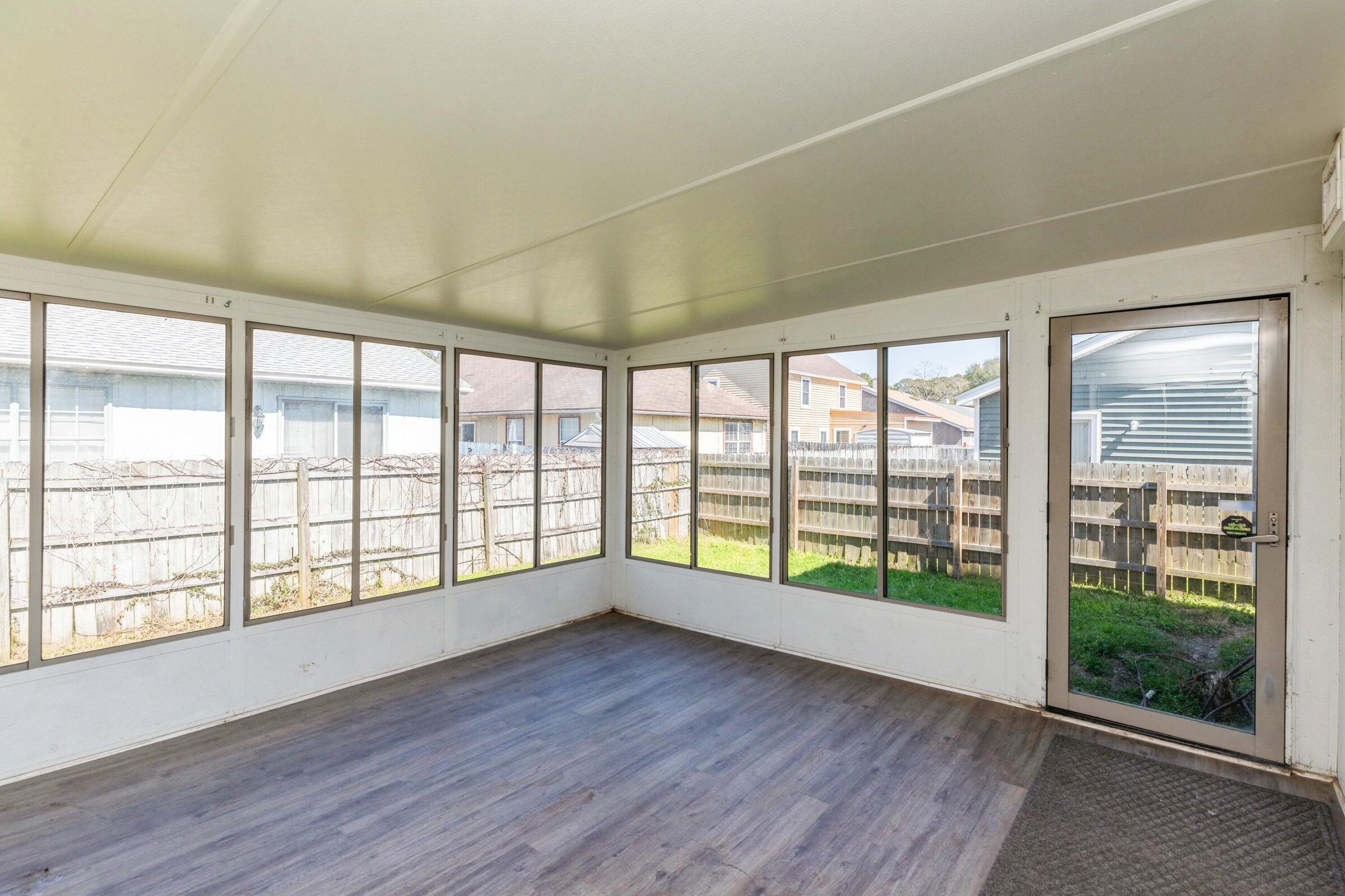 WOODLAND PARK - Residential