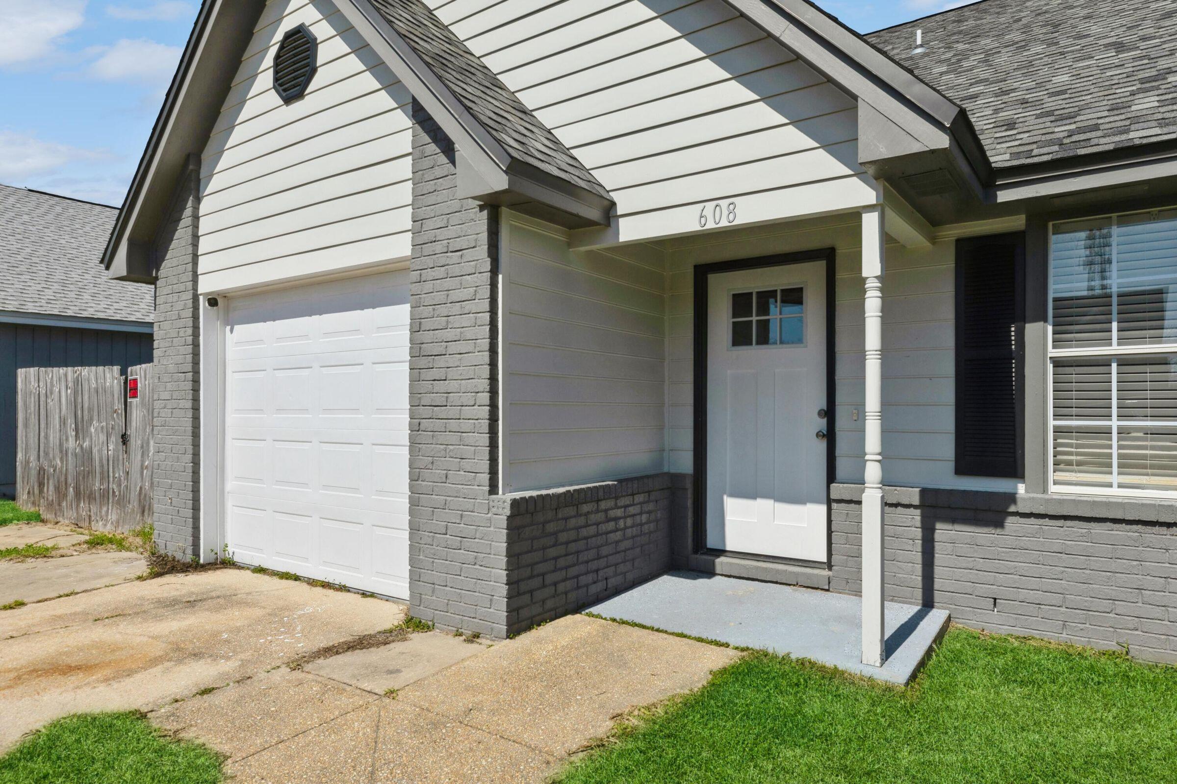 WOODLAND PARK - Residential