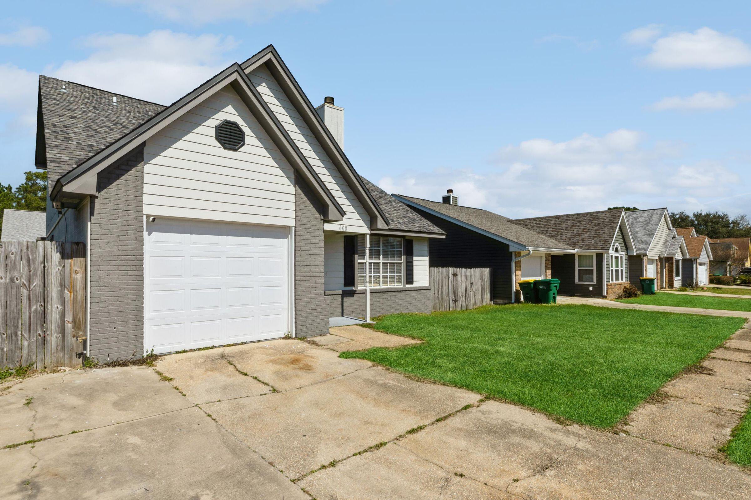 WOODLAND PARK - Residential