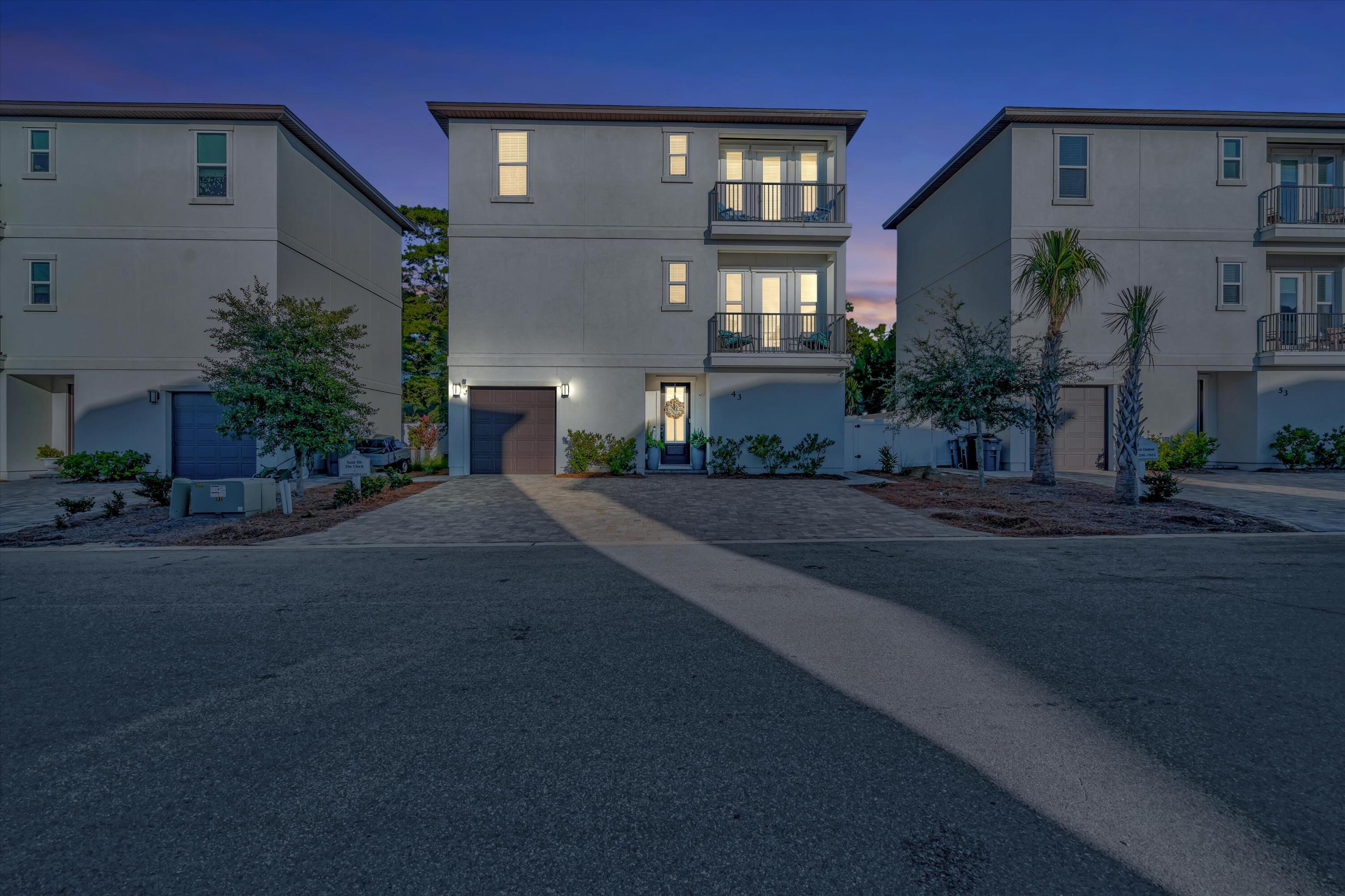 Hidden Palms - Residential