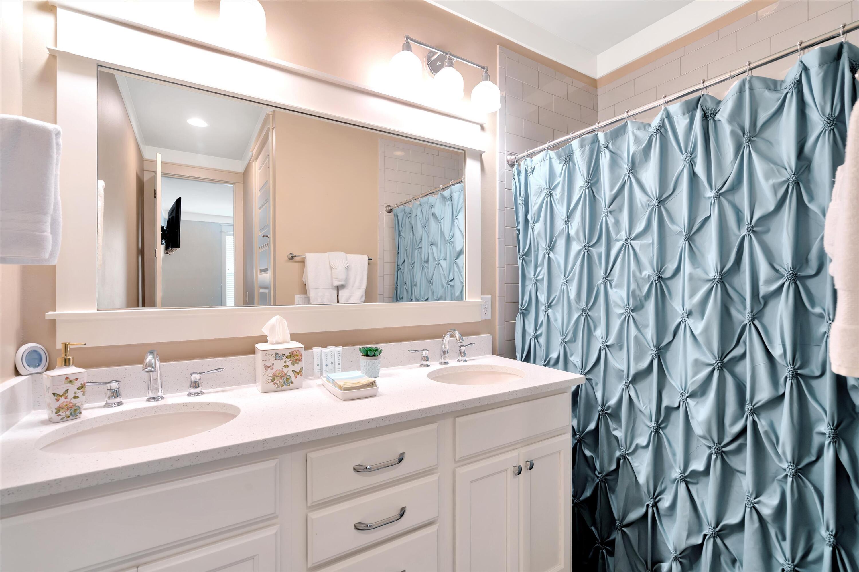 Hidden Palms - Residential