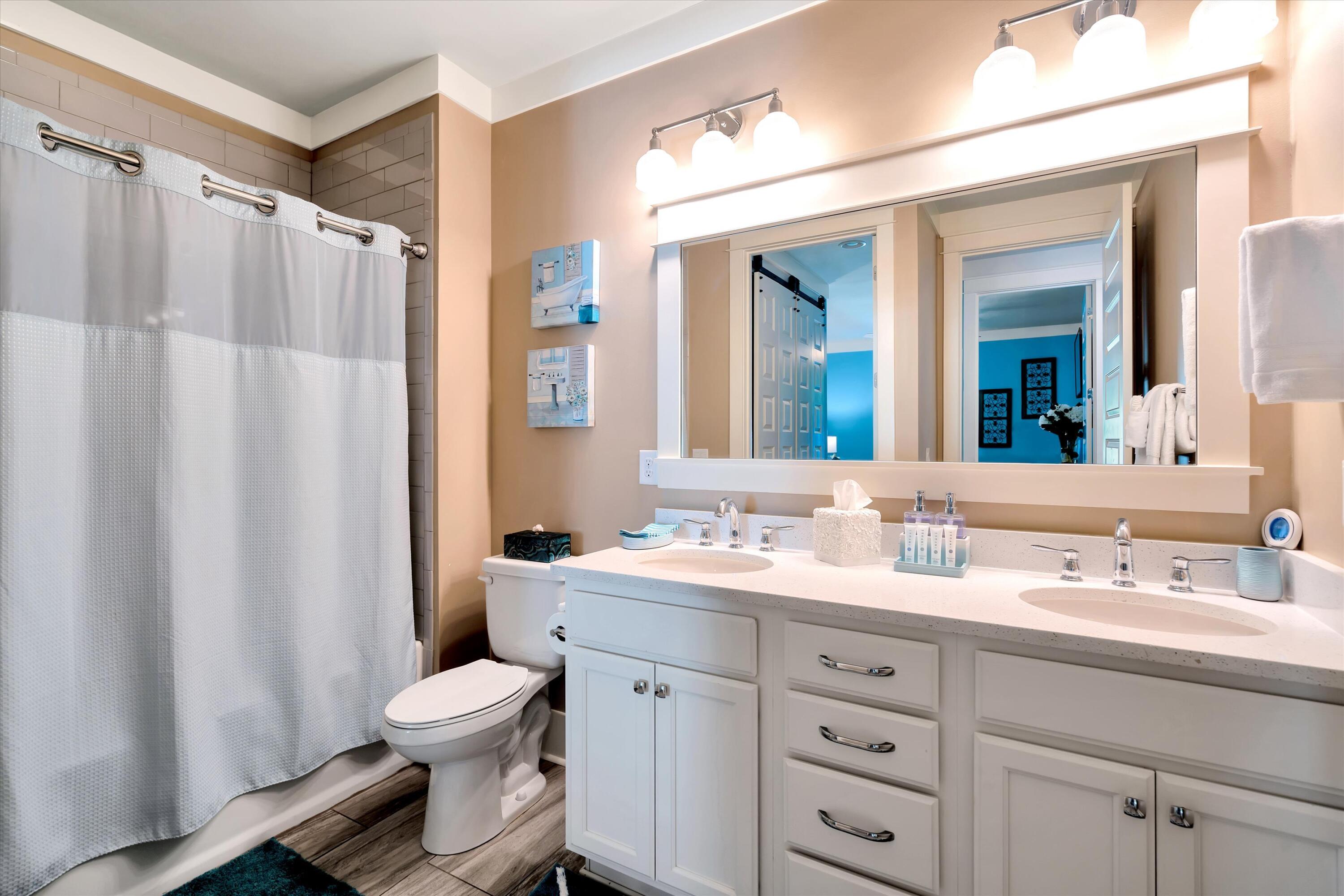 Hidden Palms - Residential