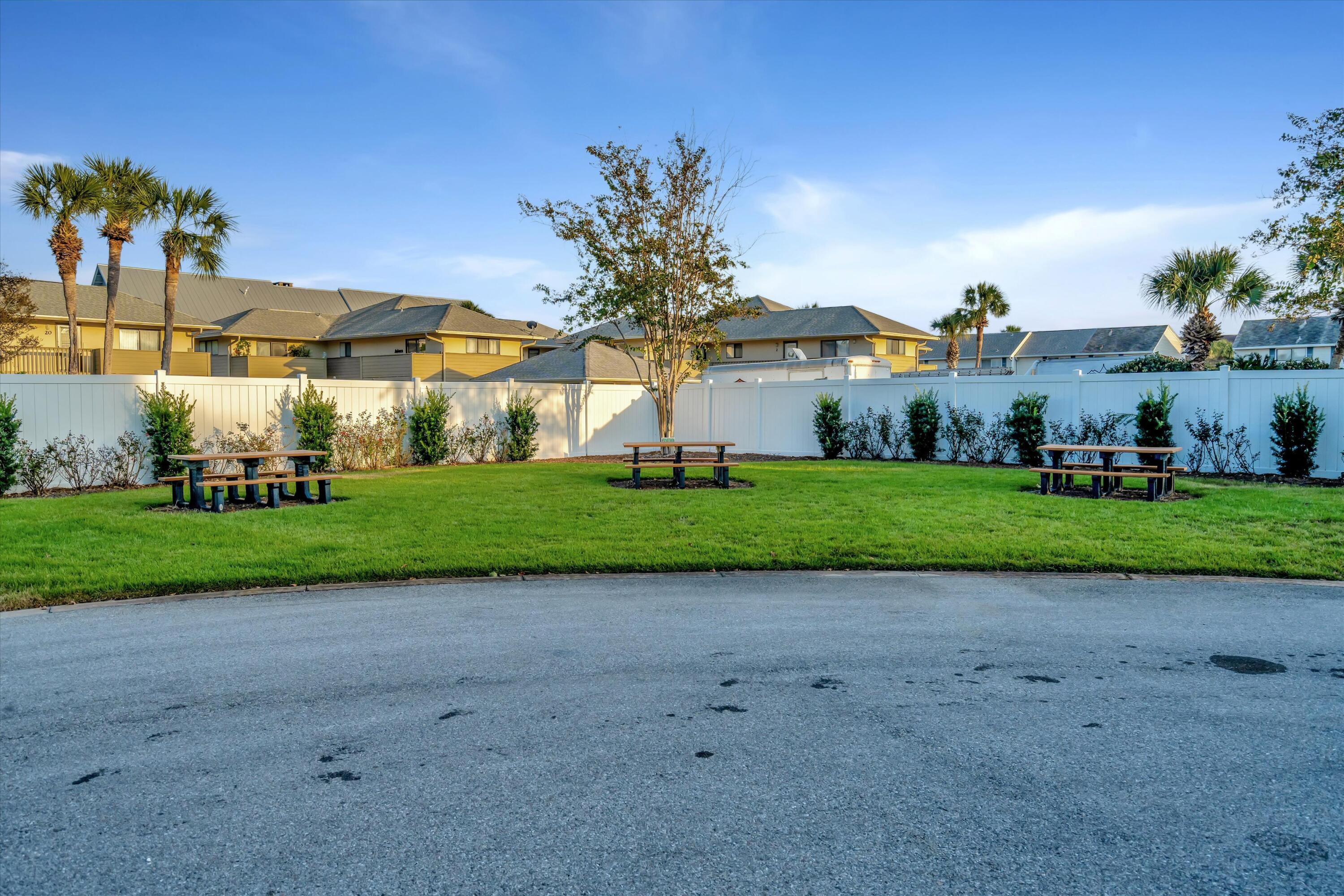 Hidden Palms - Residential