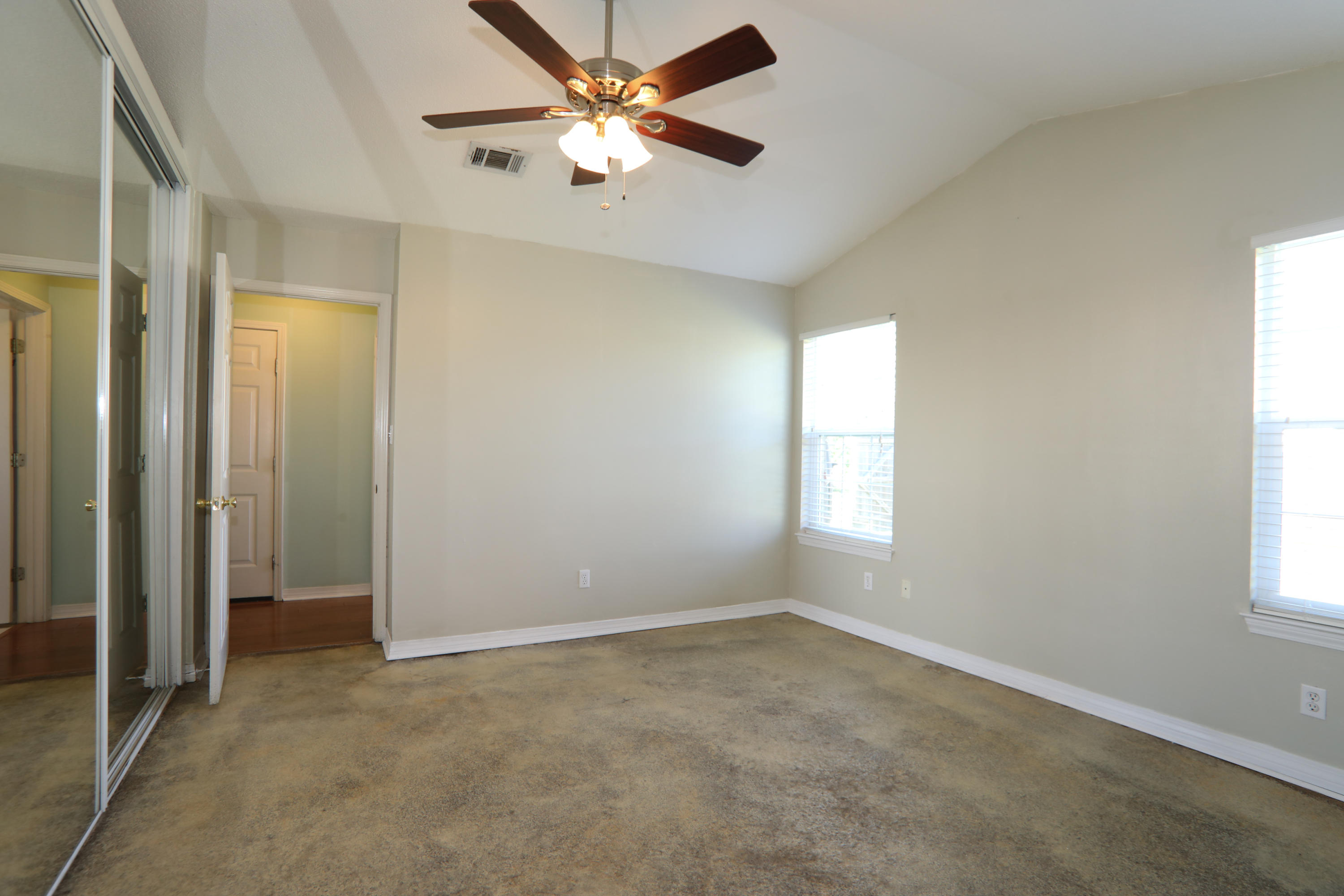 SANTILLANA - Residential