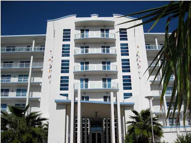 HARBOR LIGHTS - Residential