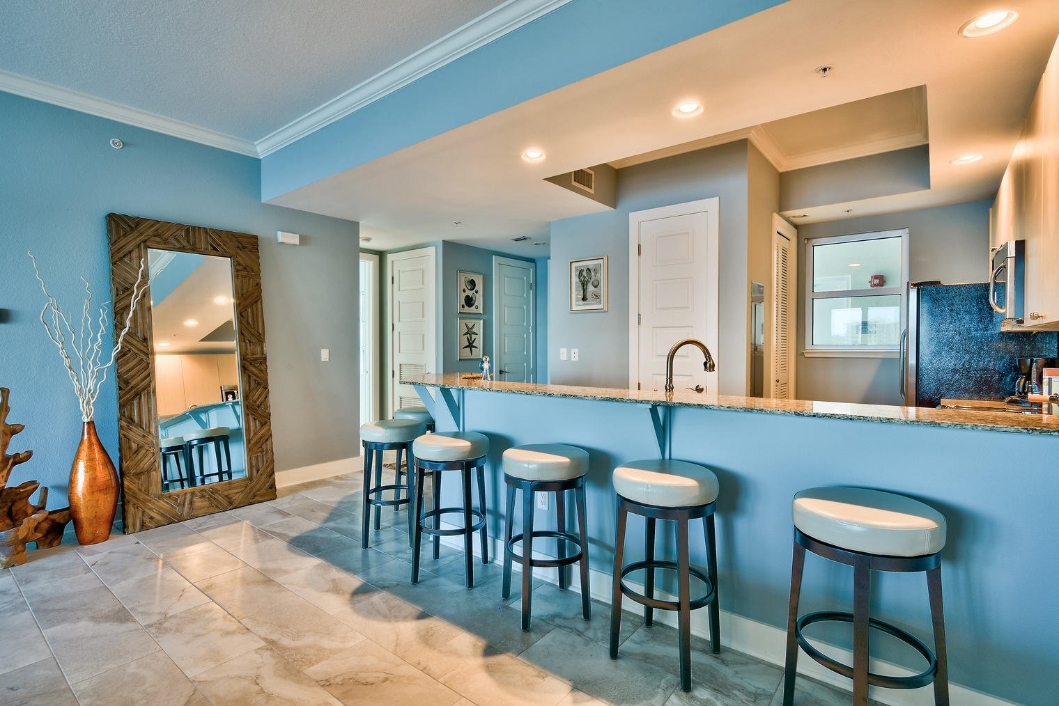 HARBOR LIGHTS - Residential