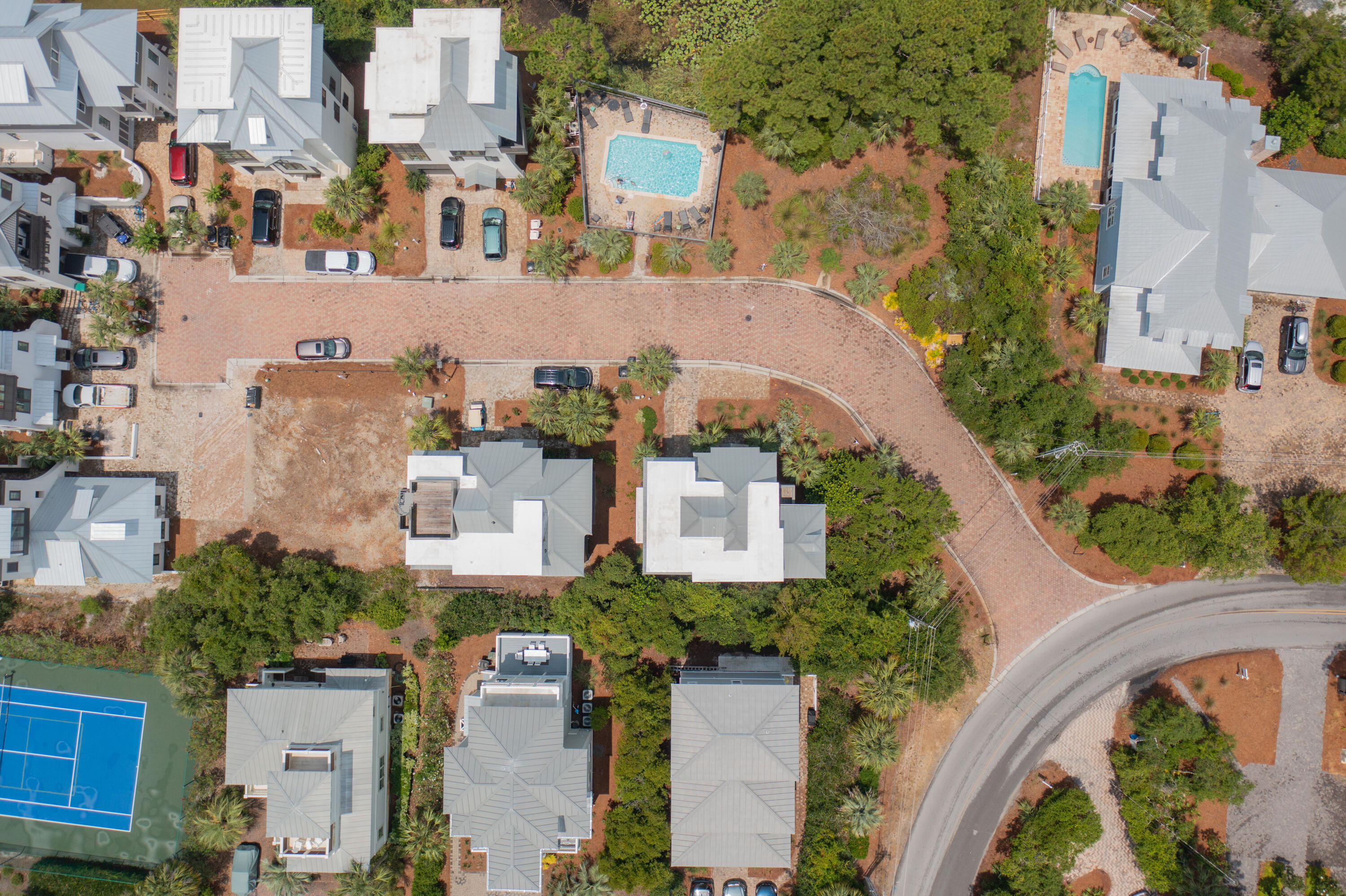 TRESCA PLACE - Residential