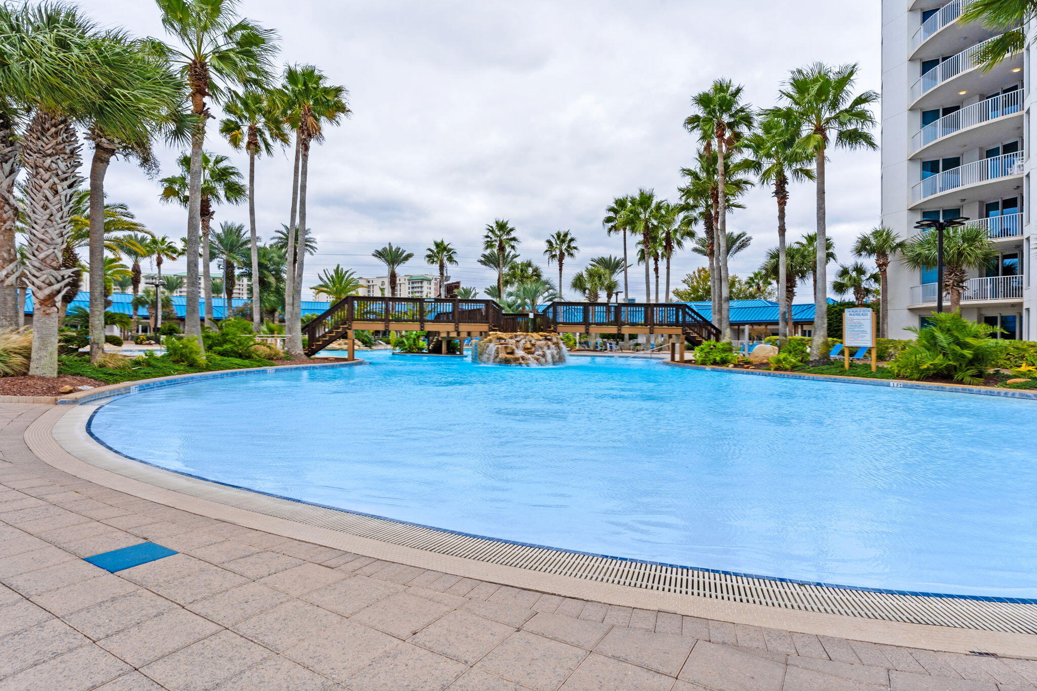 THE PALMS OF DESTIN - Residential