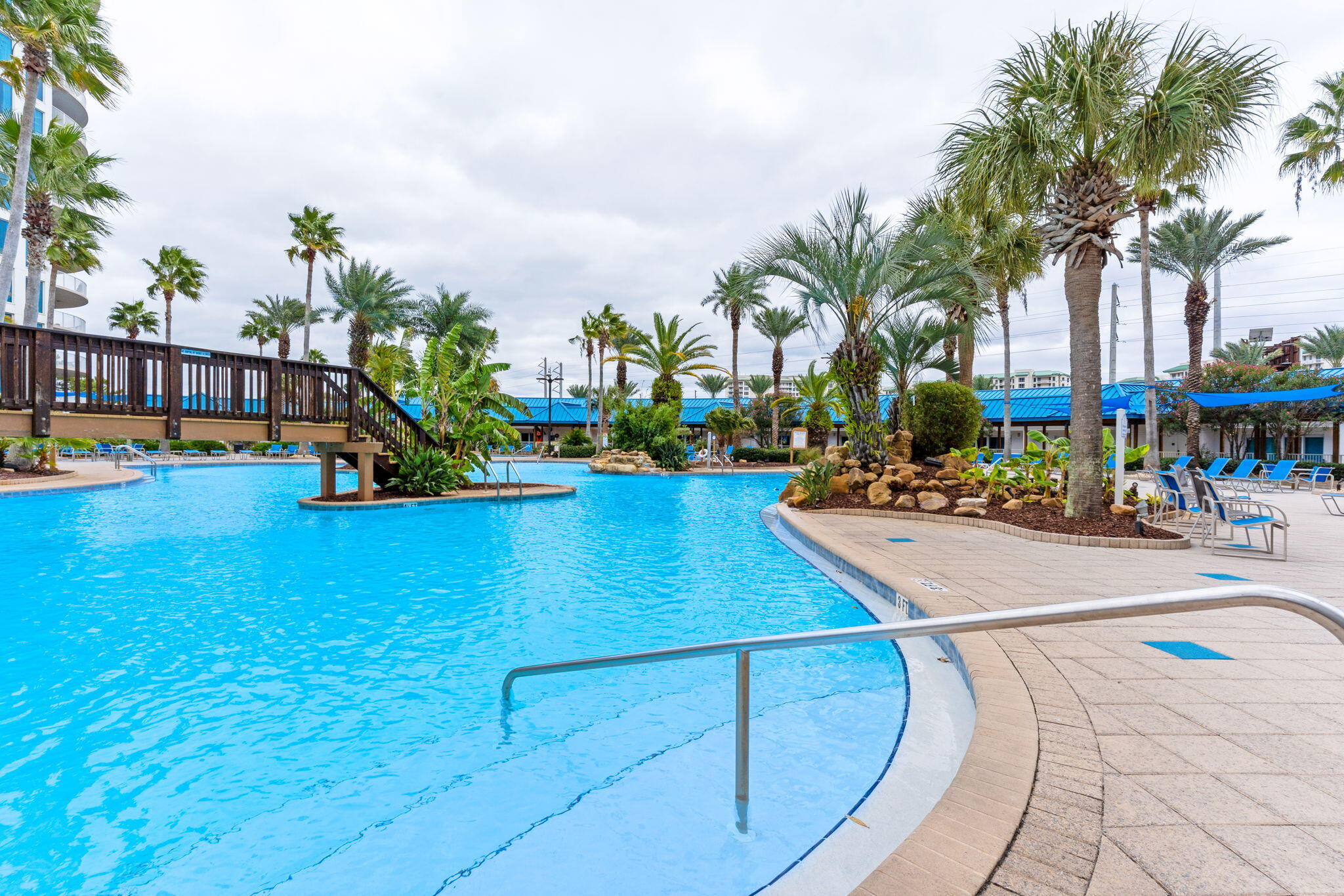 THE PALMS OF DESTIN - Residential