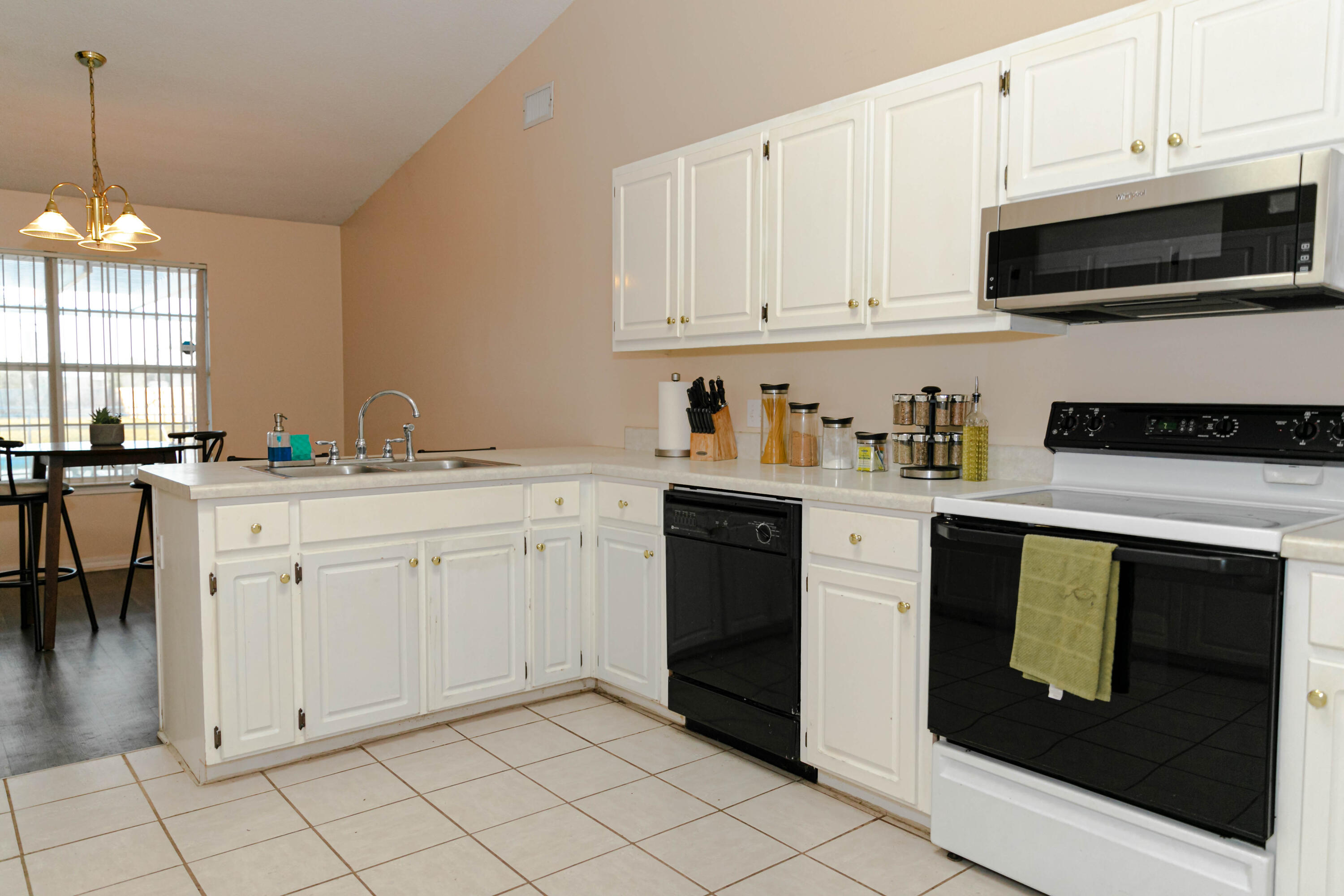 AVALON PARK - Residential