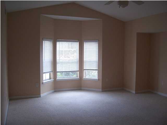 THE OAKS AT NICEVILLE PH I - Residential Lease