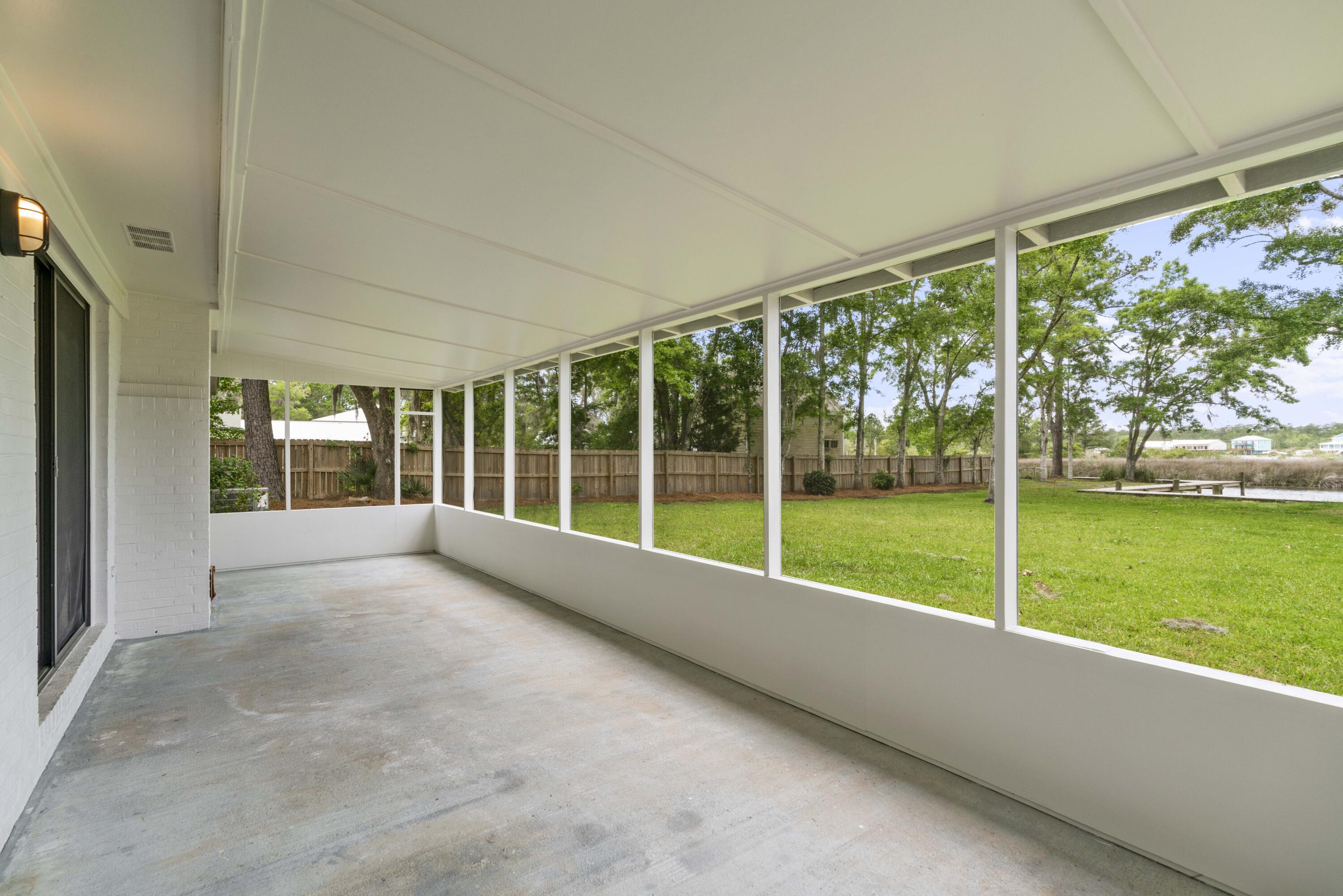 BAY GROVE - Residential