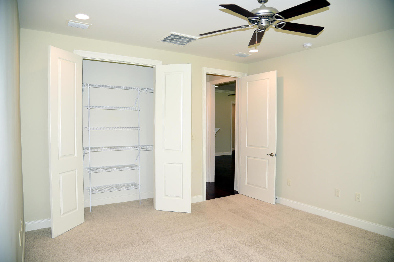 MAGNOLIA WOODS - Residential Lease