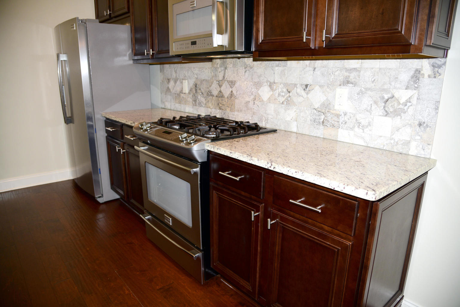 MAGNOLIA WOODS - Residential Lease