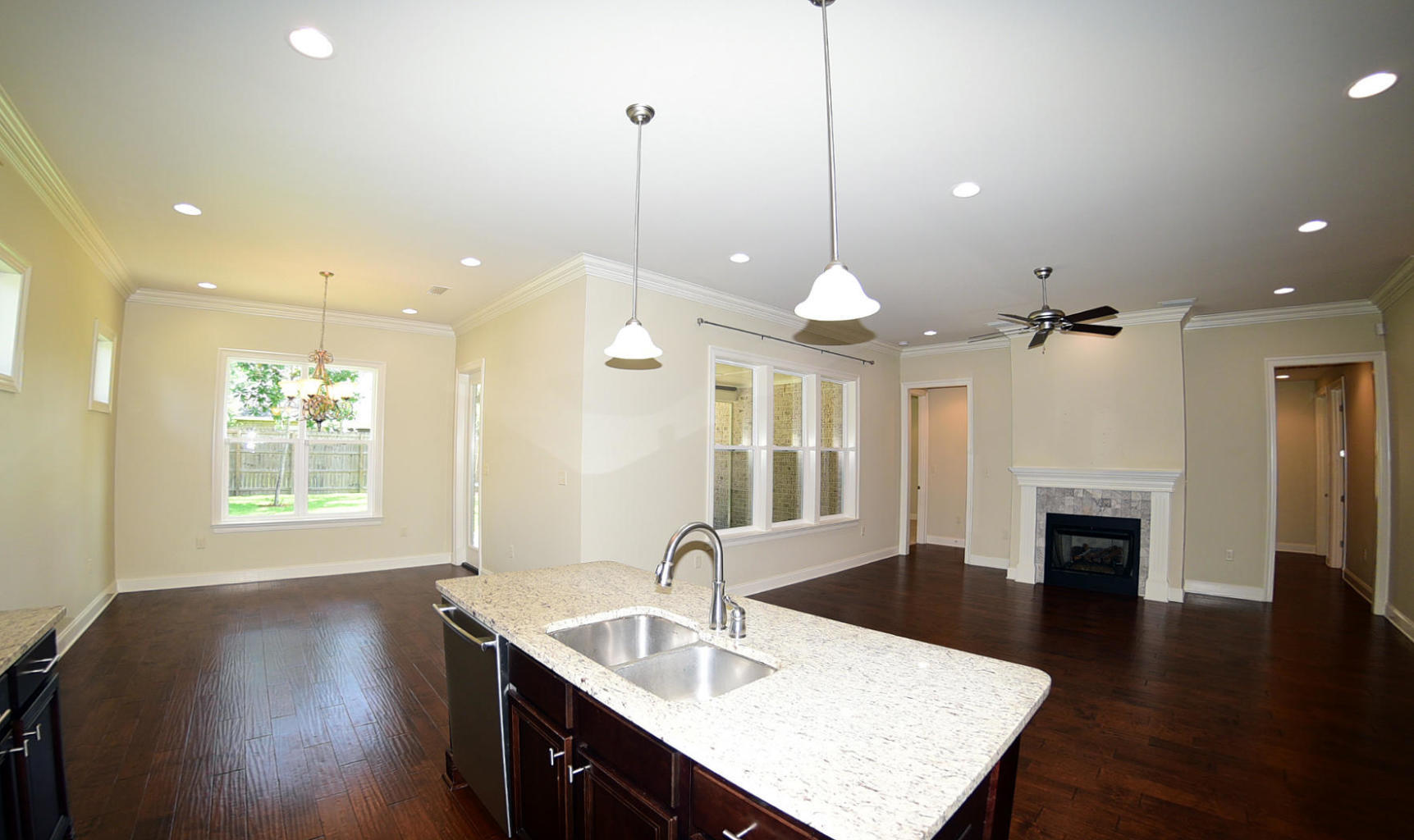 MAGNOLIA WOODS - Residential Lease