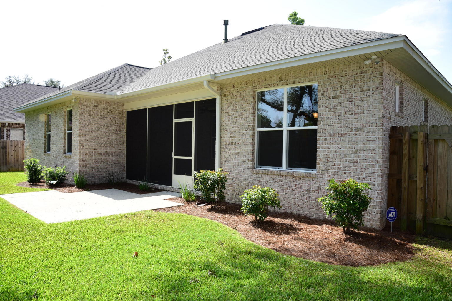 MAGNOLIA WOODS - Residential Lease