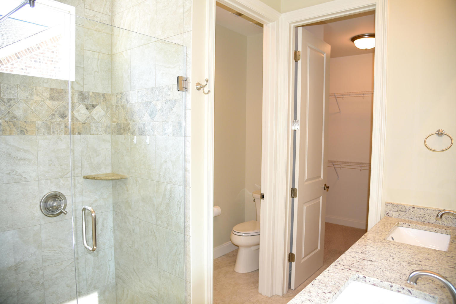 MAGNOLIA WOODS - Residential Lease