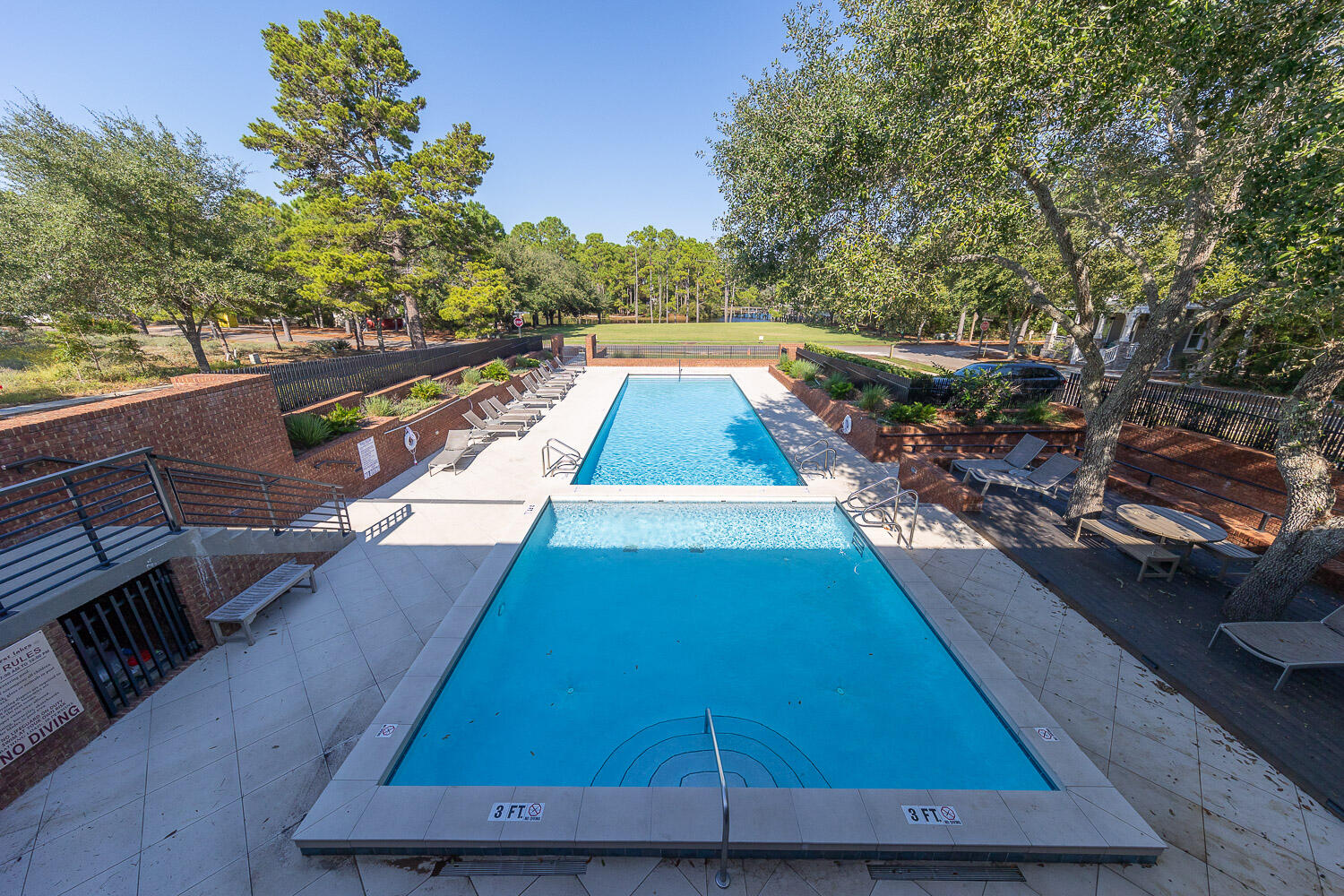 FOREST LAKES - Residential