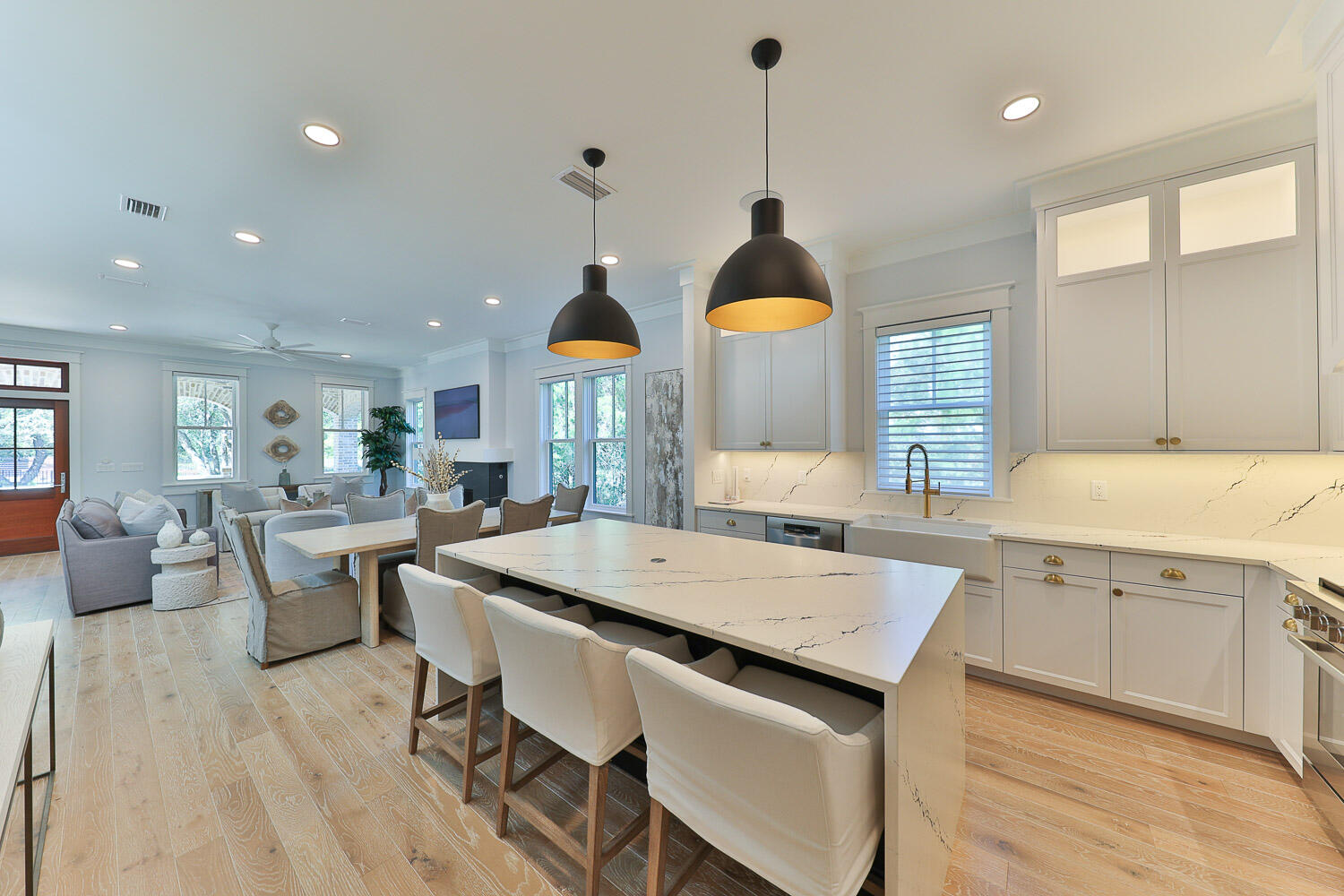 FOREST LAKES - Residential