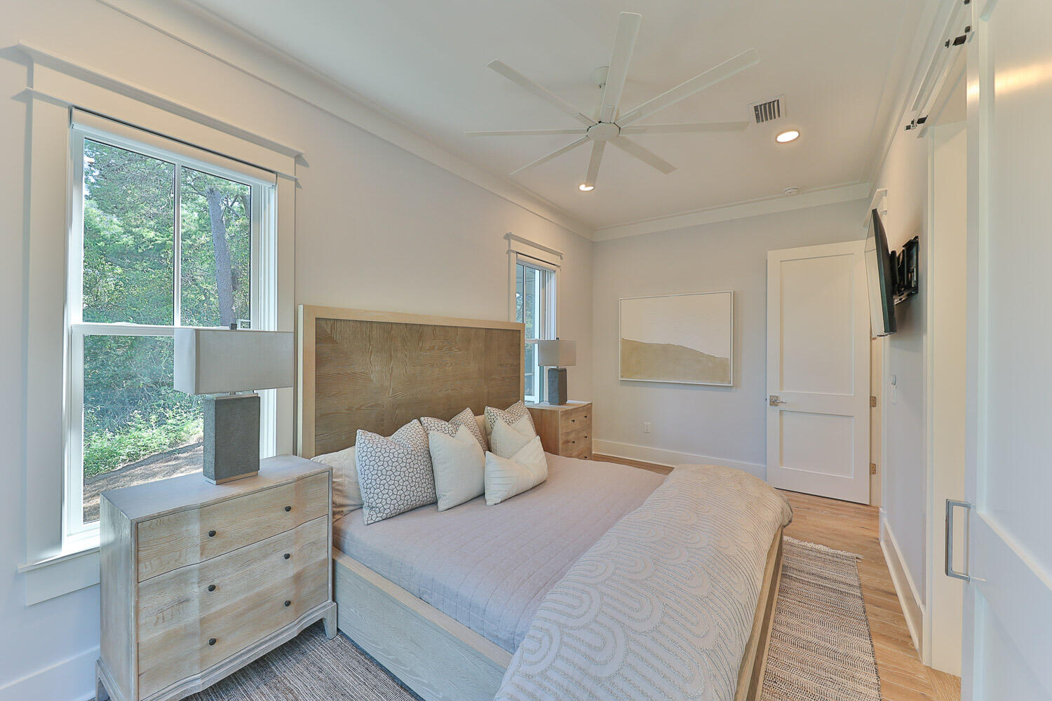 FOREST LAKES - Residential