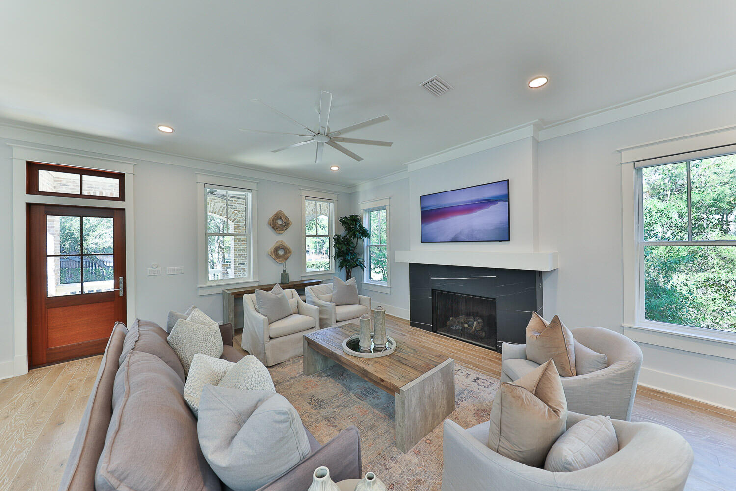 FOREST LAKES - Residential