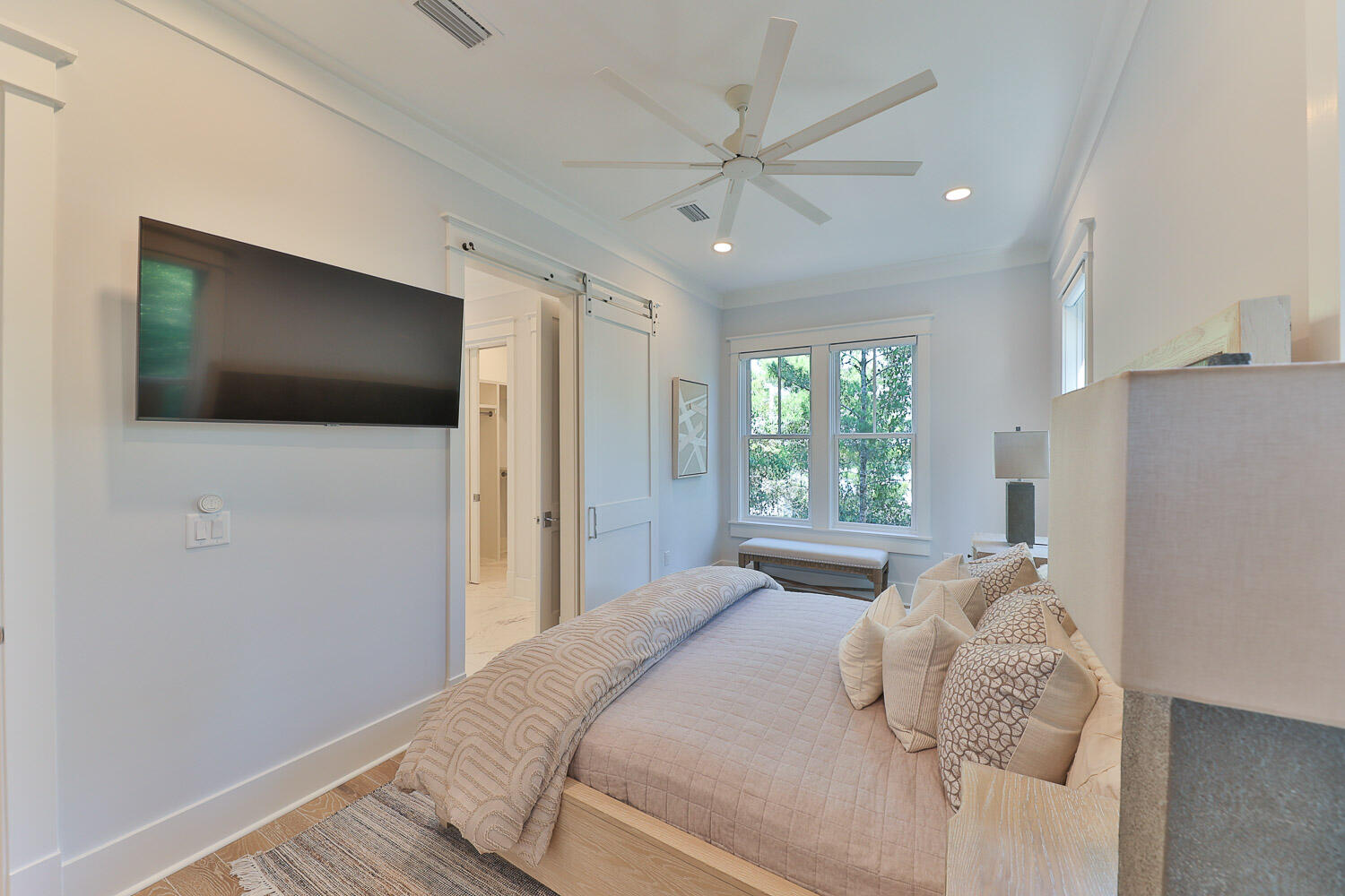 FOREST LAKES - Residential