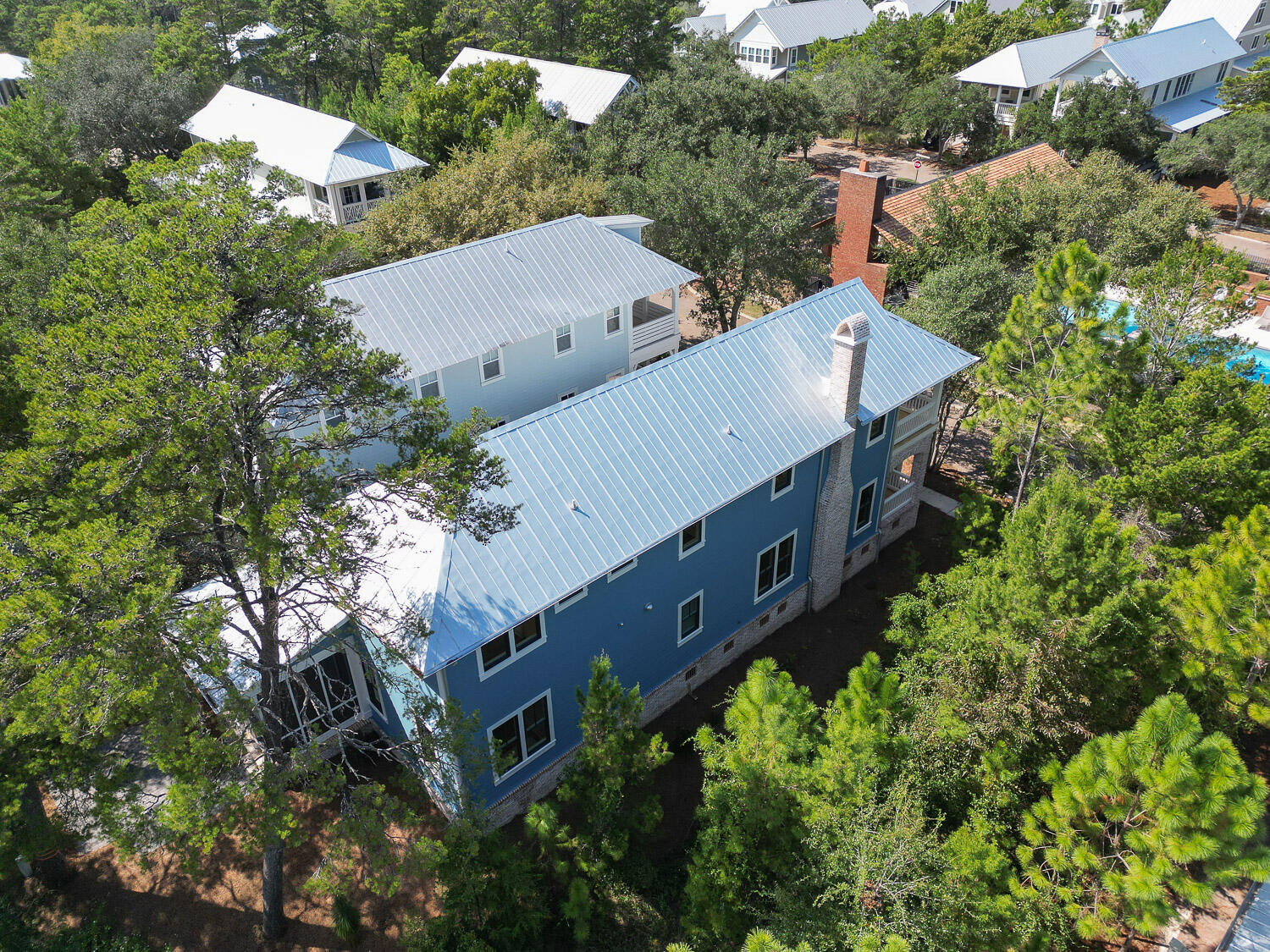 FOREST LAKES - Residential