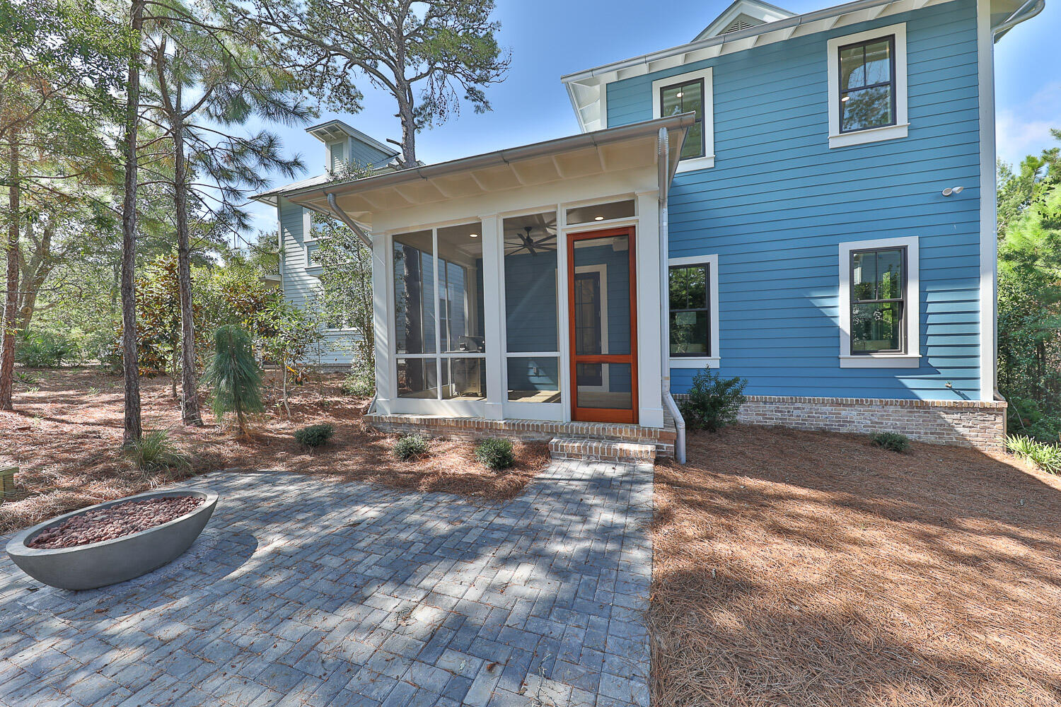FOREST LAKES - Residential