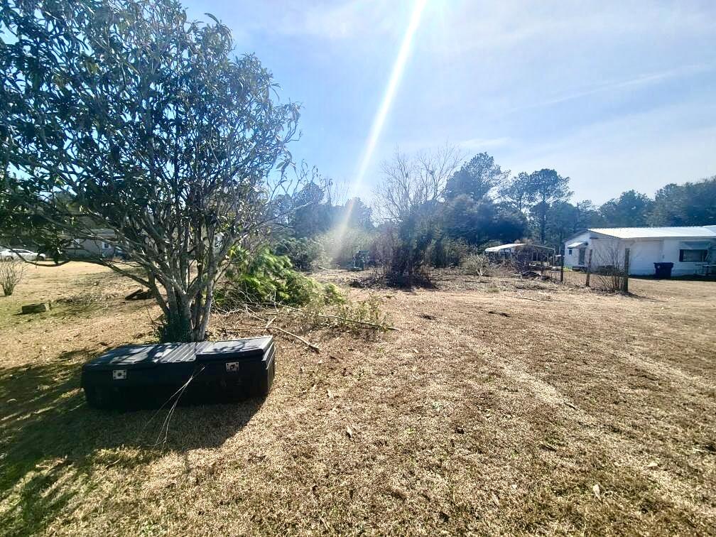 METES & BOUNDS - Land