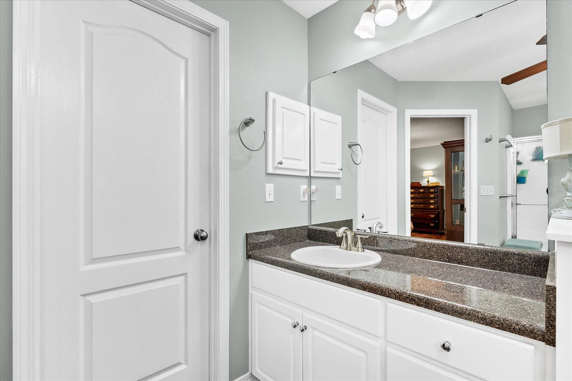 Navarre, Florida 32566, United States, 5 Bedrooms Bedrooms, ,3 BathroomsBathrooms,Residential,Active,2462